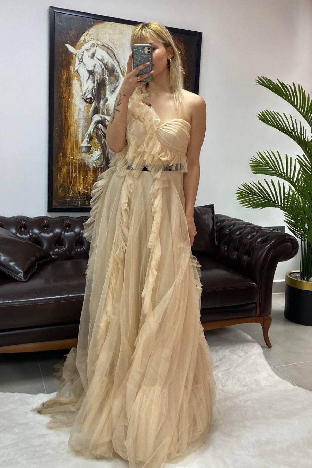 Uzun Tül Elbise Bej