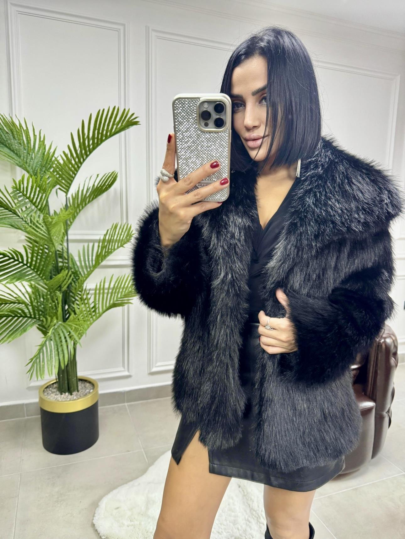 Vatkalı Kürklü Manto