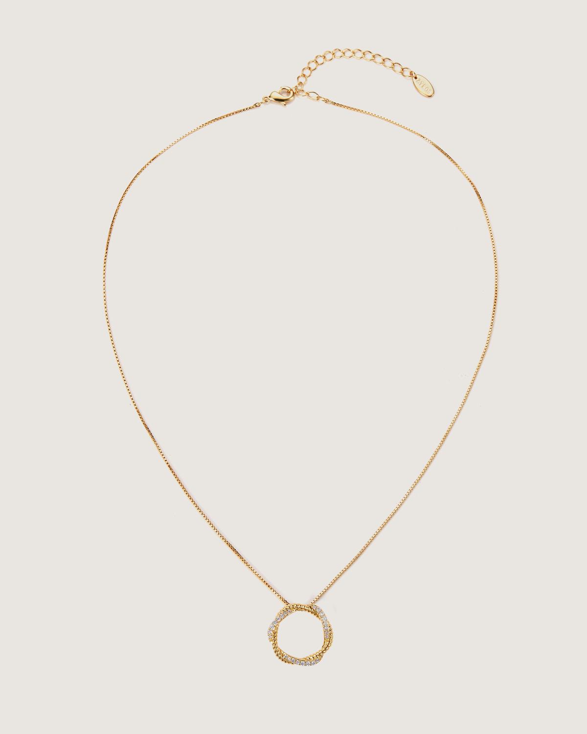 Altın Işıltı Kolye