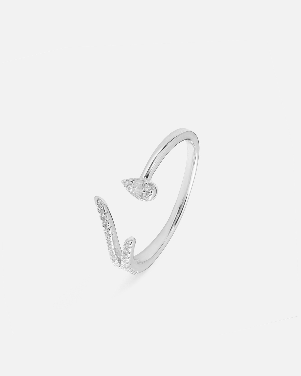 Silver Rengi Modern Kadın Yüzük