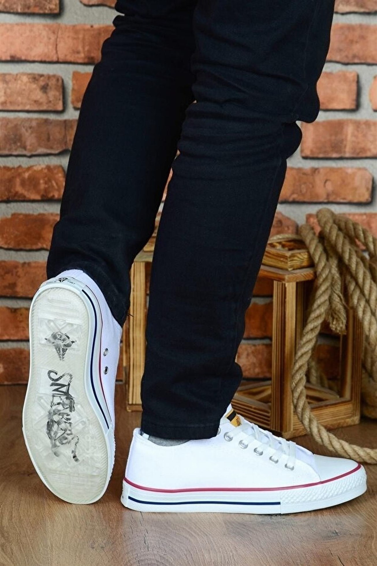 Beyaz Unisex Kanvas Bağcıklı Spor Ayakkabı