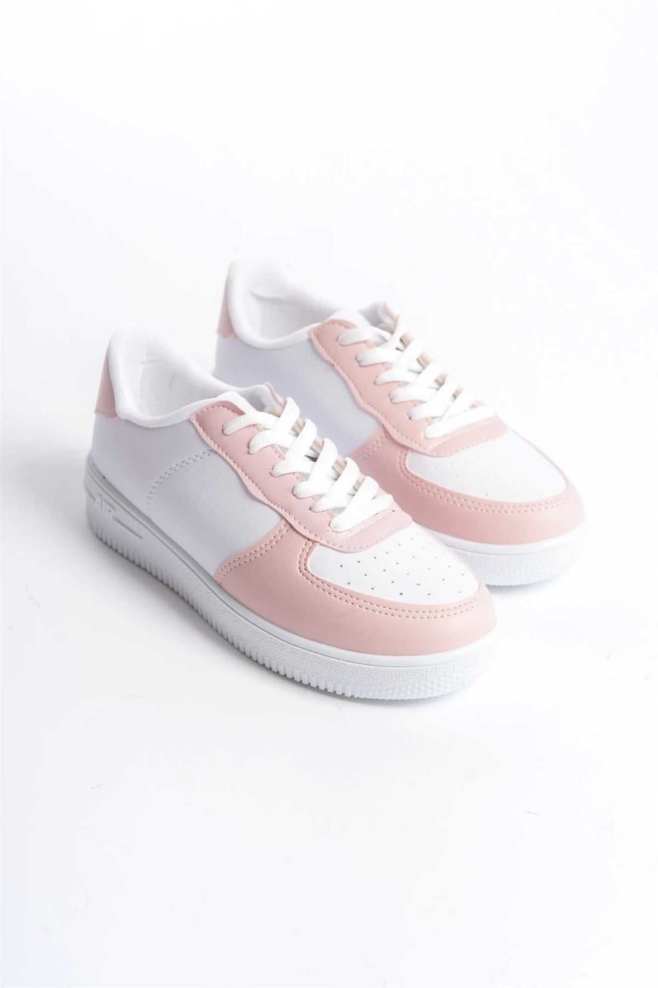 Günlük Kullanıma Uygun İkonik Pembe-Beyaz Kadın Sneaker