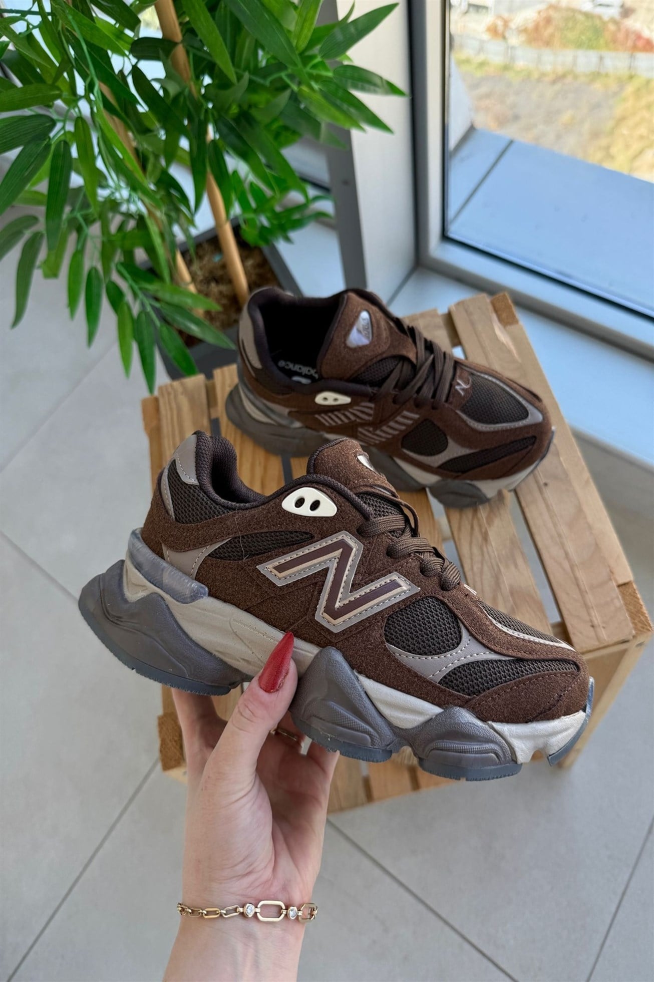 New Balance 9060 Acı Kahve Kadın Spor Ayakkabı