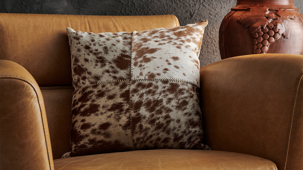 Ev Dekorasyonunda Deri Aksesuar Kullanımı: Gardin Leather ile Evinize Şıklık Katın