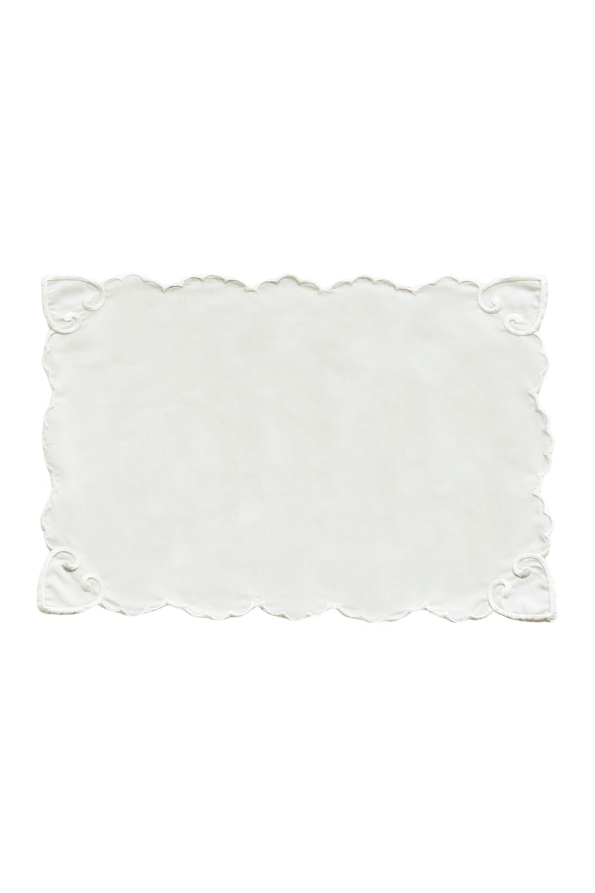 Beyaz Romantik Amerikan Servis