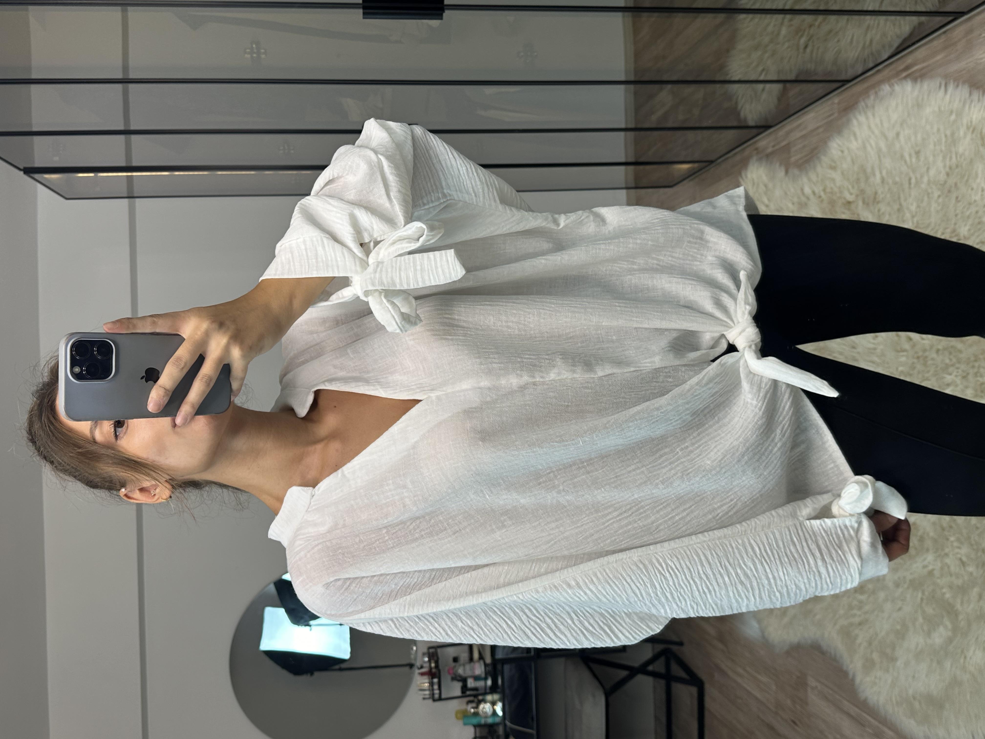 Bethany Beyaz Bağlama Detaylı Keten Bluz