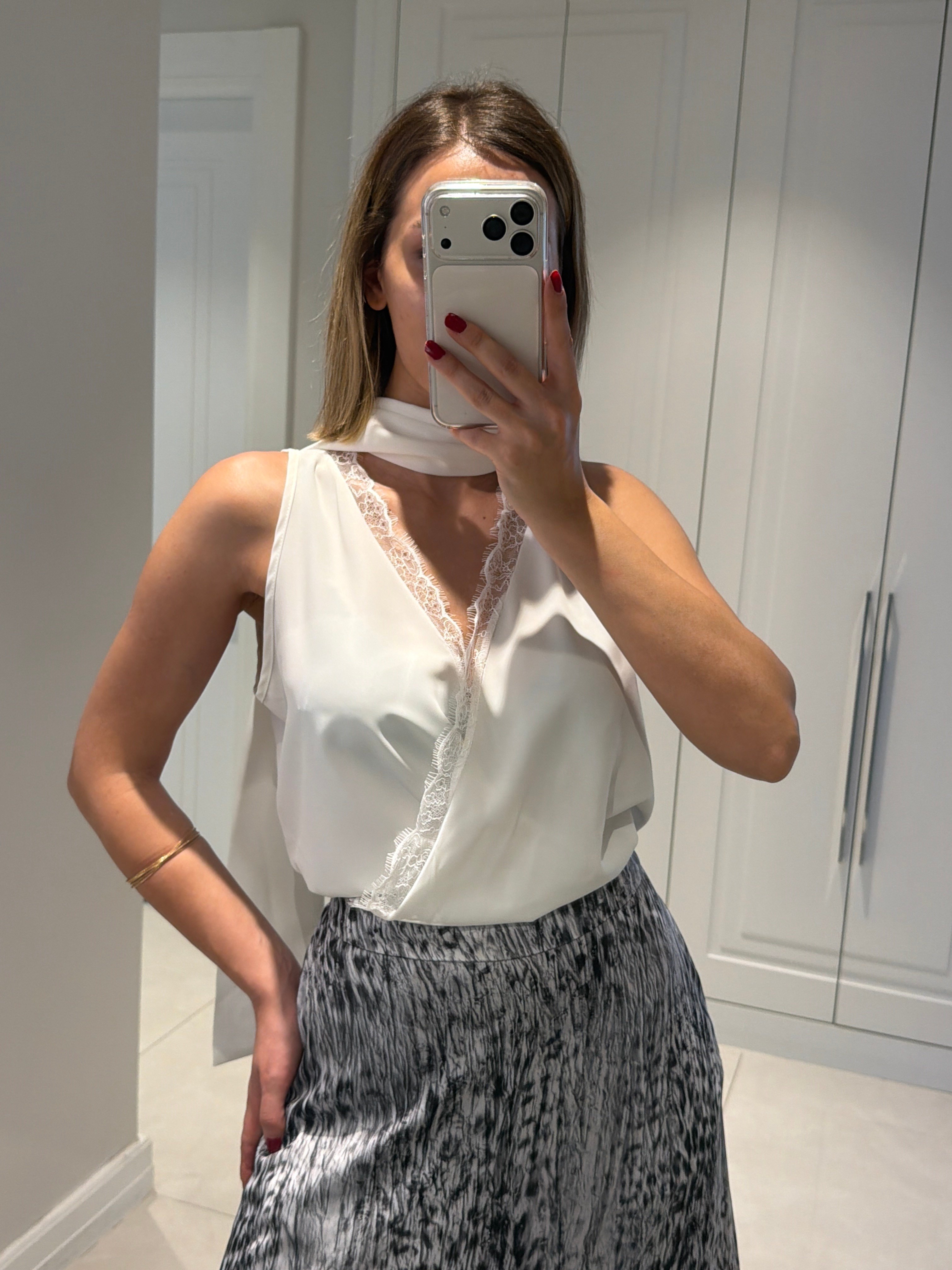 Daphne Beyaz Dantel Detaylı Bodysuit