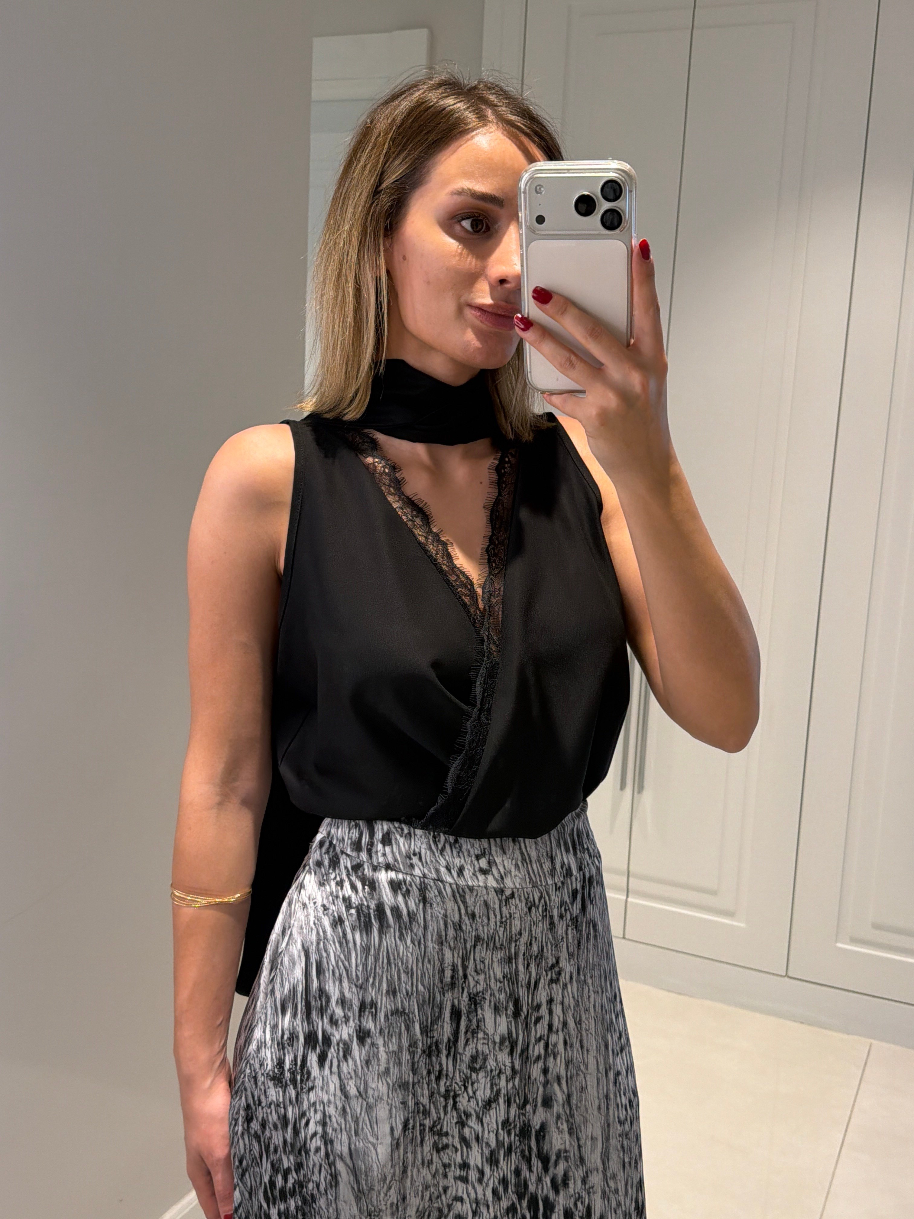 Daphne Siyah Dantel Detaylı Bodysuit