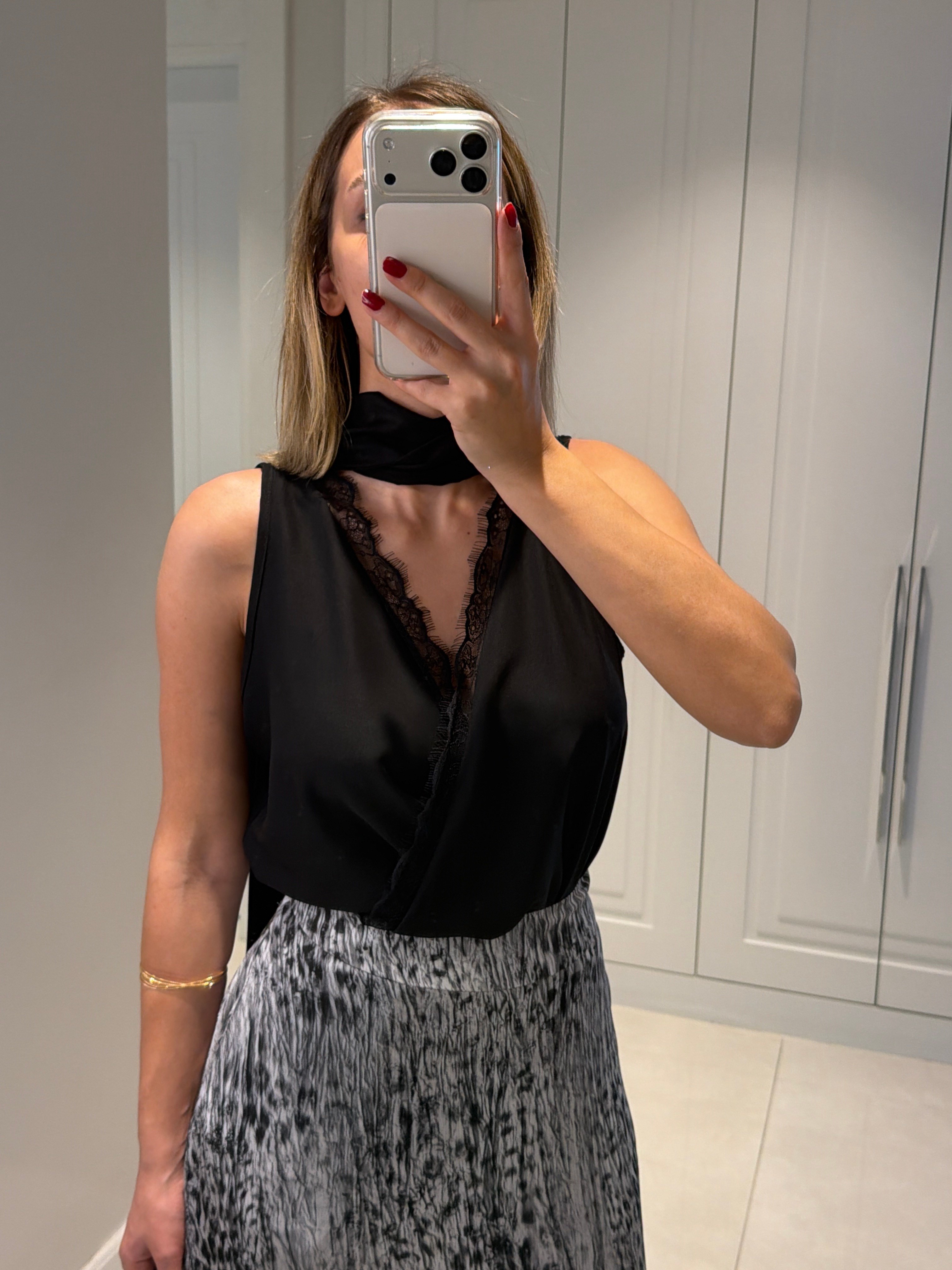 Daphne Siyah Dantel Detaylı Bodysuit