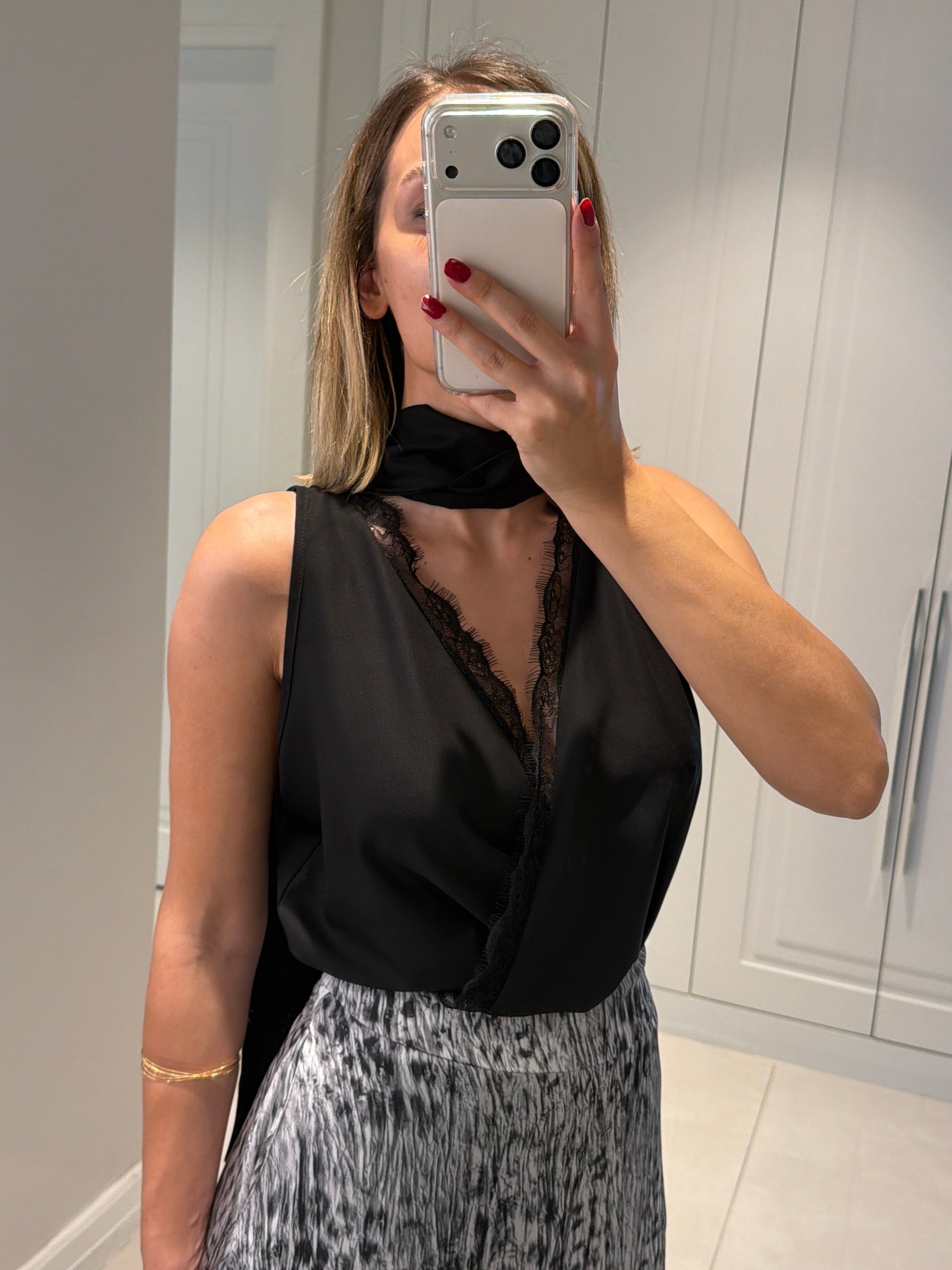 Daphne Siyah Dantel Detaylı Bodysuit