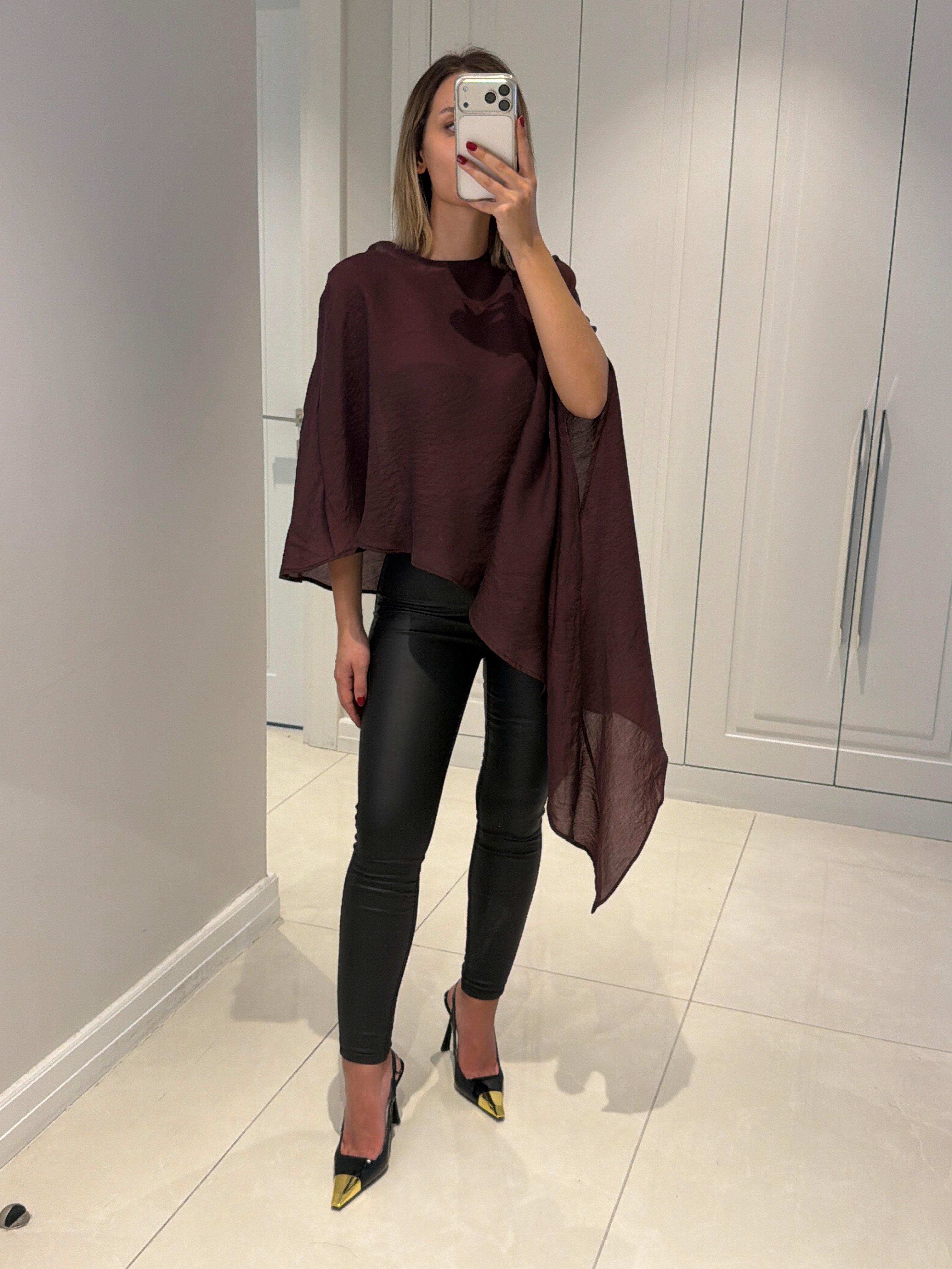 Ella Bordo Asimetrik Pelerin Bluz