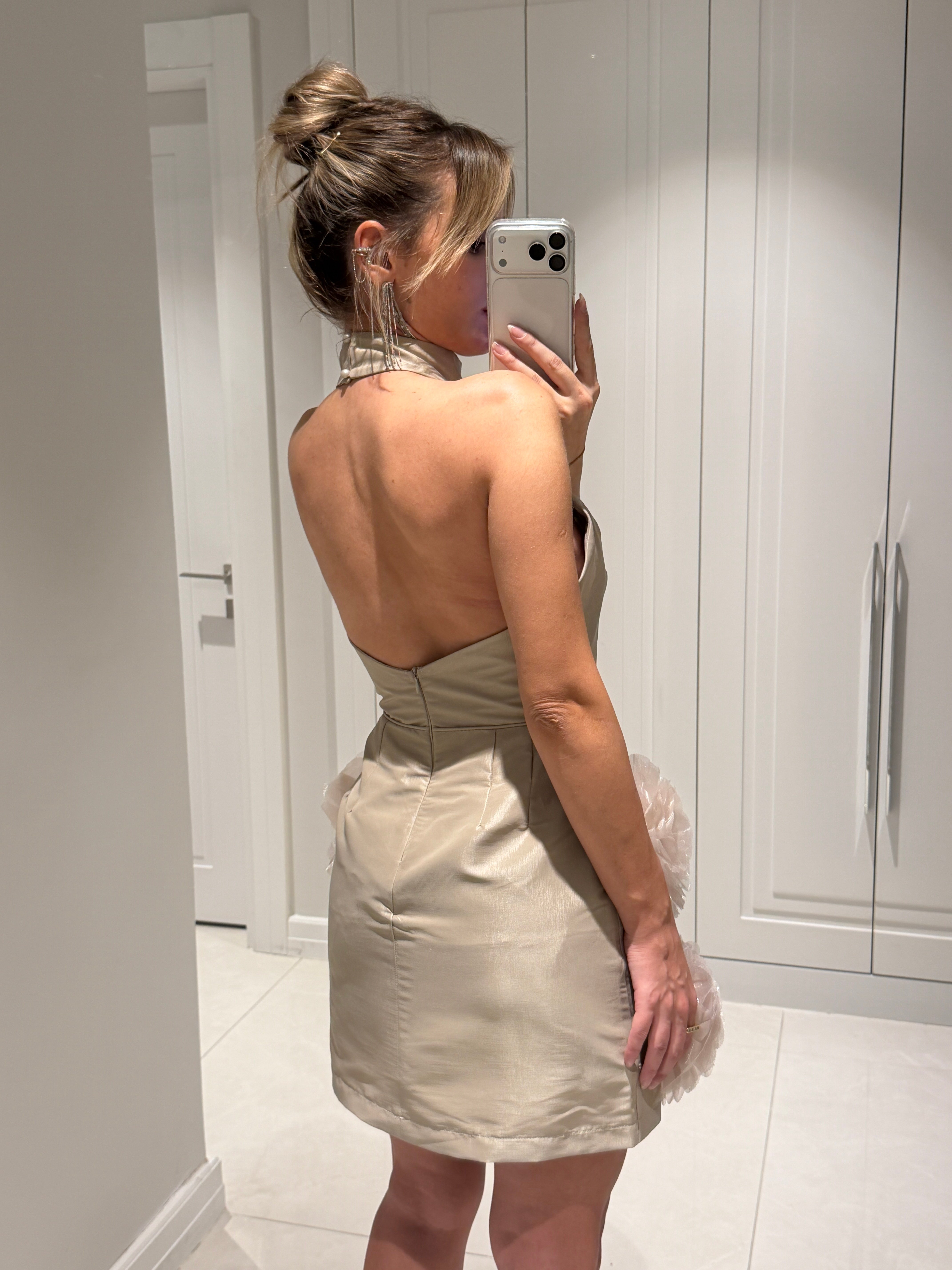 Ellie Bej Gül Detaylı Mini Elbise