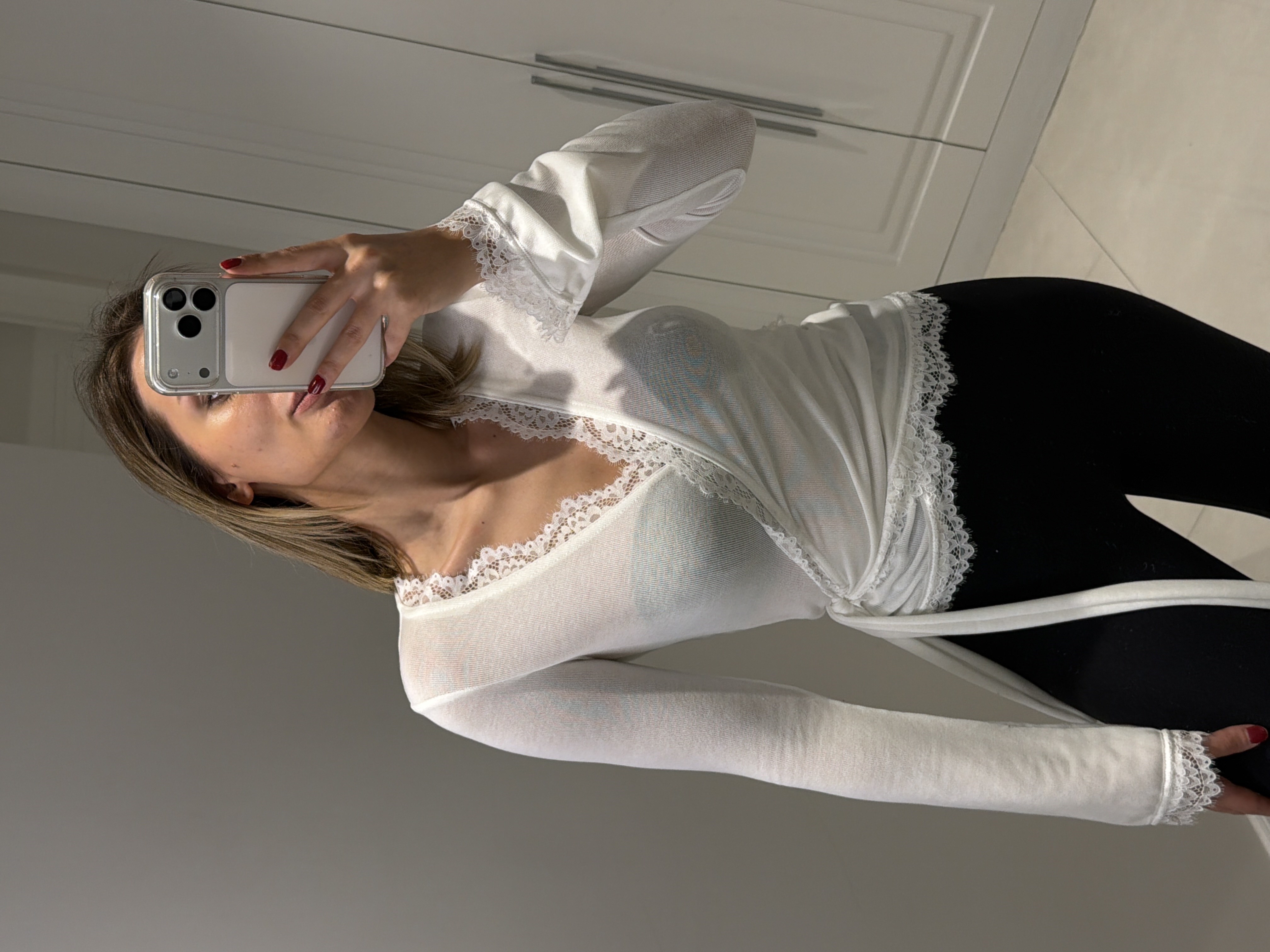 Freya Beyaz Dantel Bağlamalı Bluz