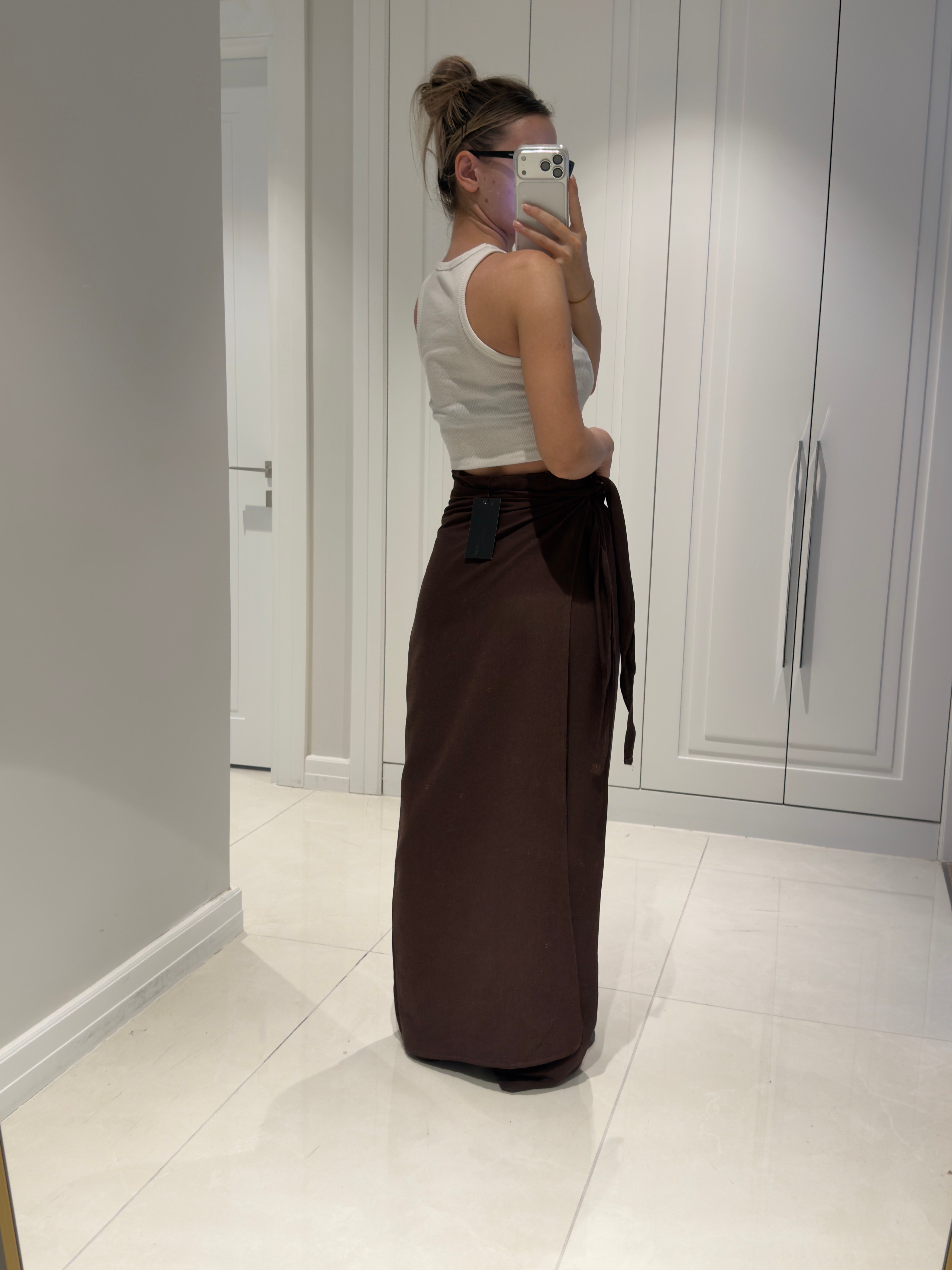 Isla Acı Kahve Ön ve Arka Kapaklı Keten Pantolon