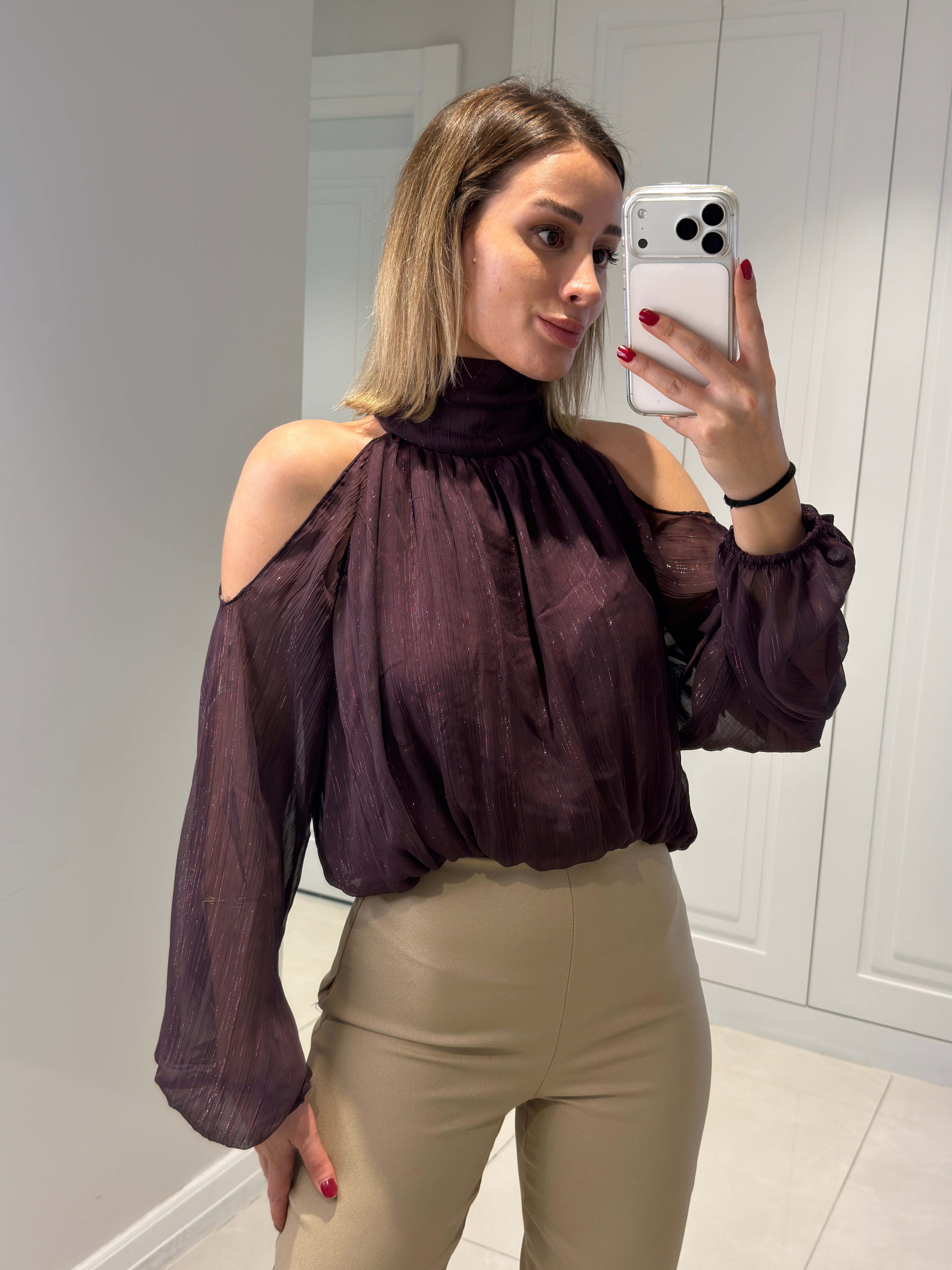 Liona Bordo Omzu Açık Şifon Tül Bluz