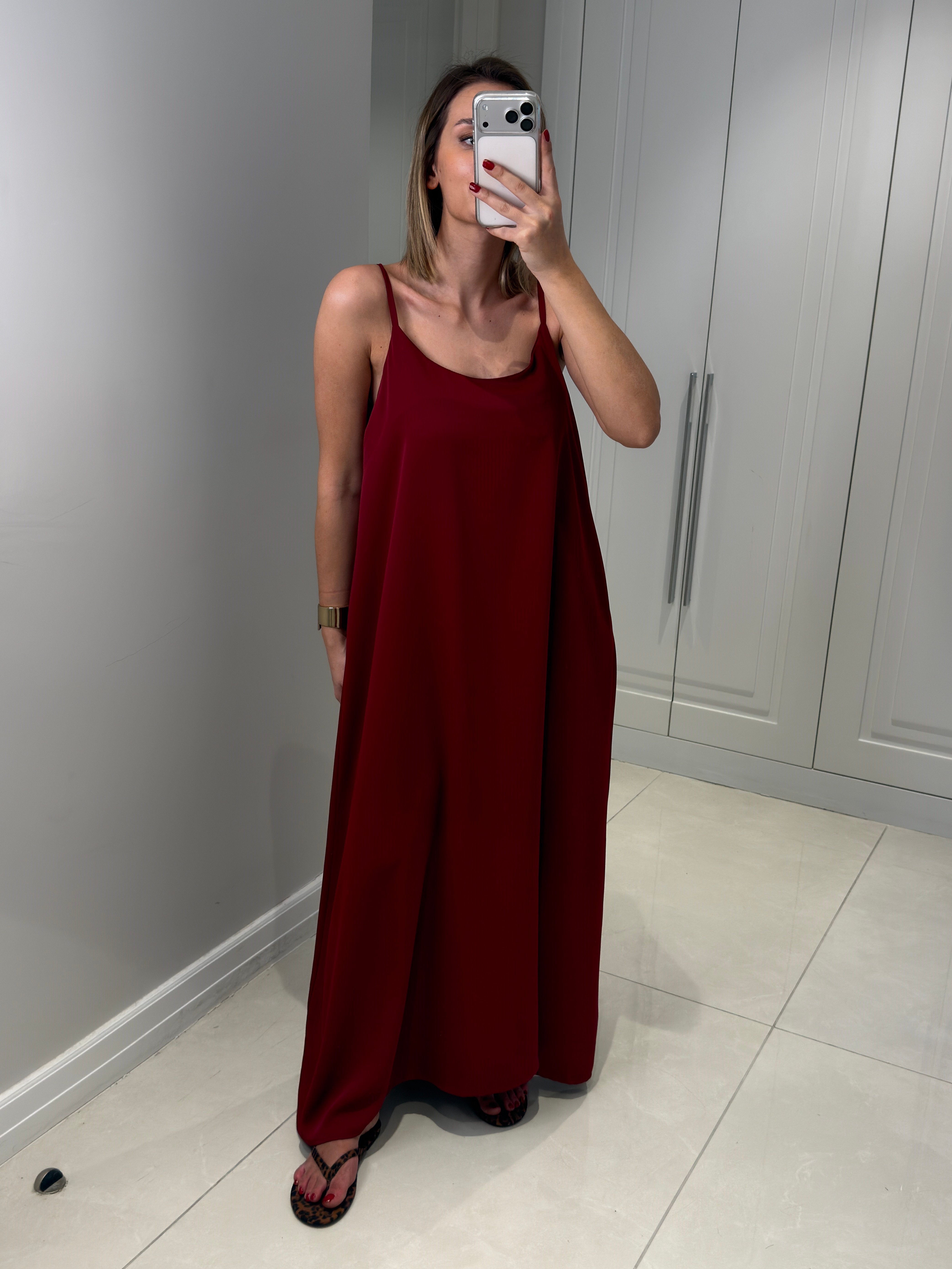 Noura Bordo Askılı Elbise