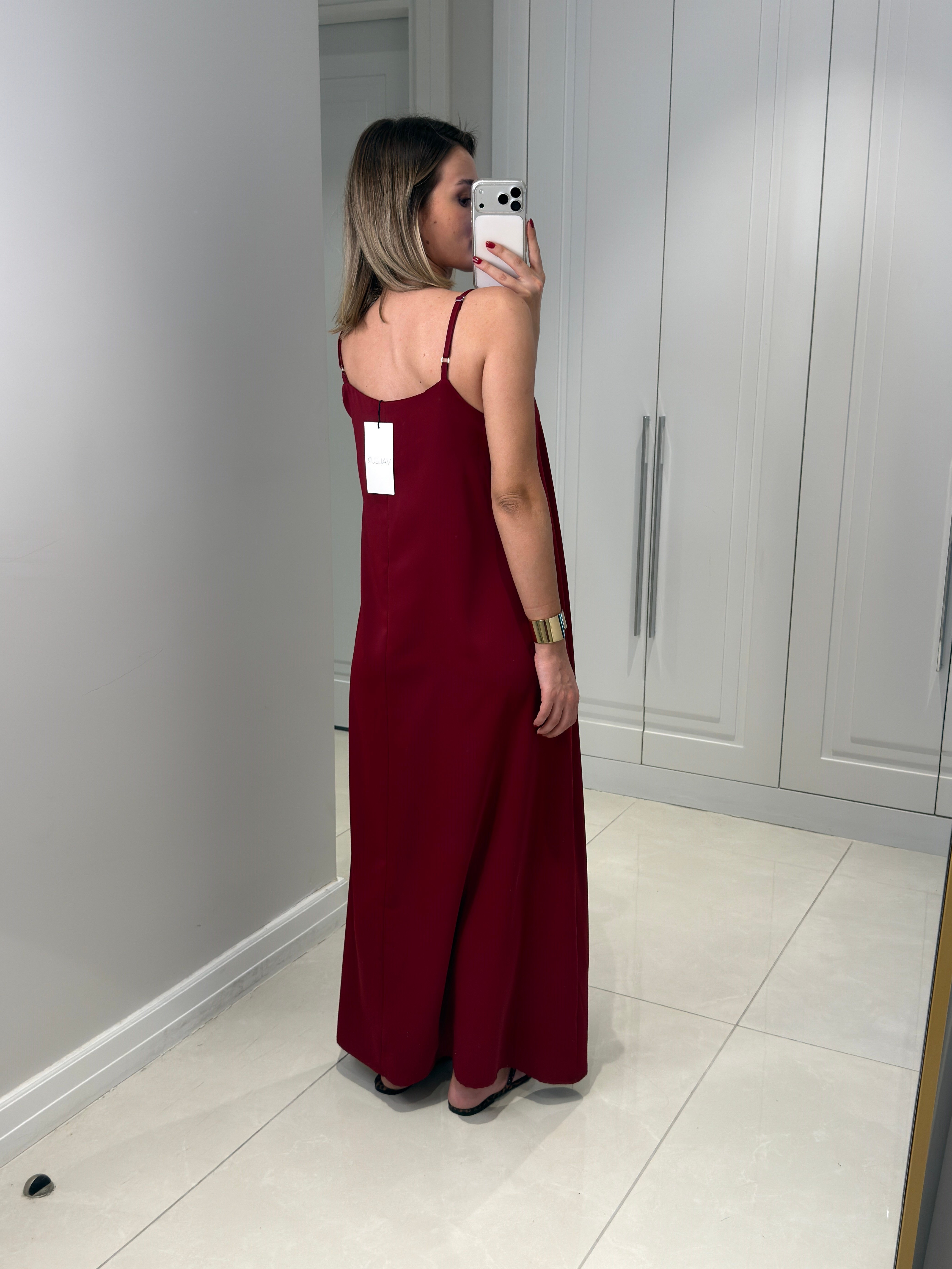 Noura Bordo Askılı Elbise
