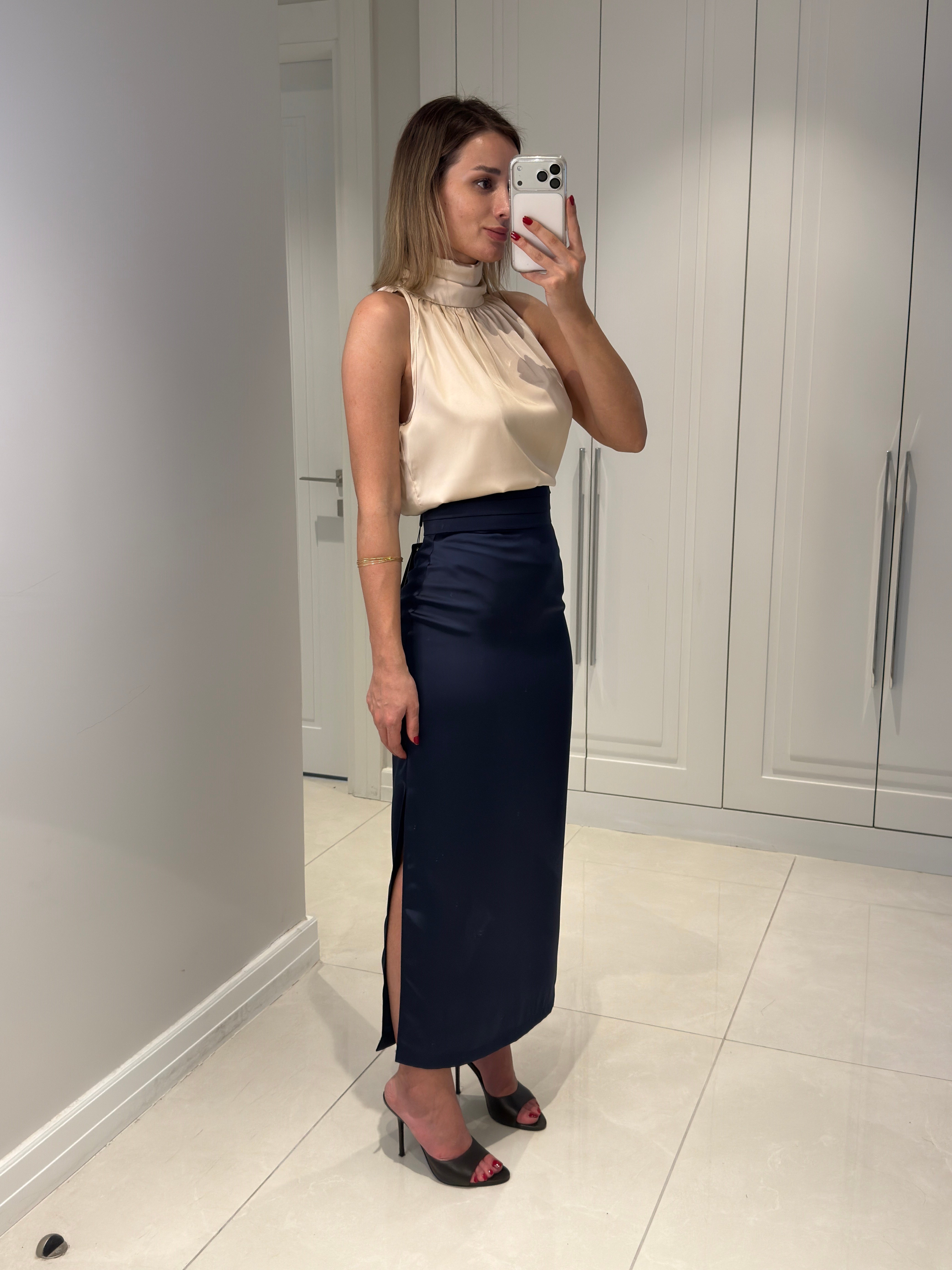 Tilda Lacivert Bel Pile Detaylı Saten Etek