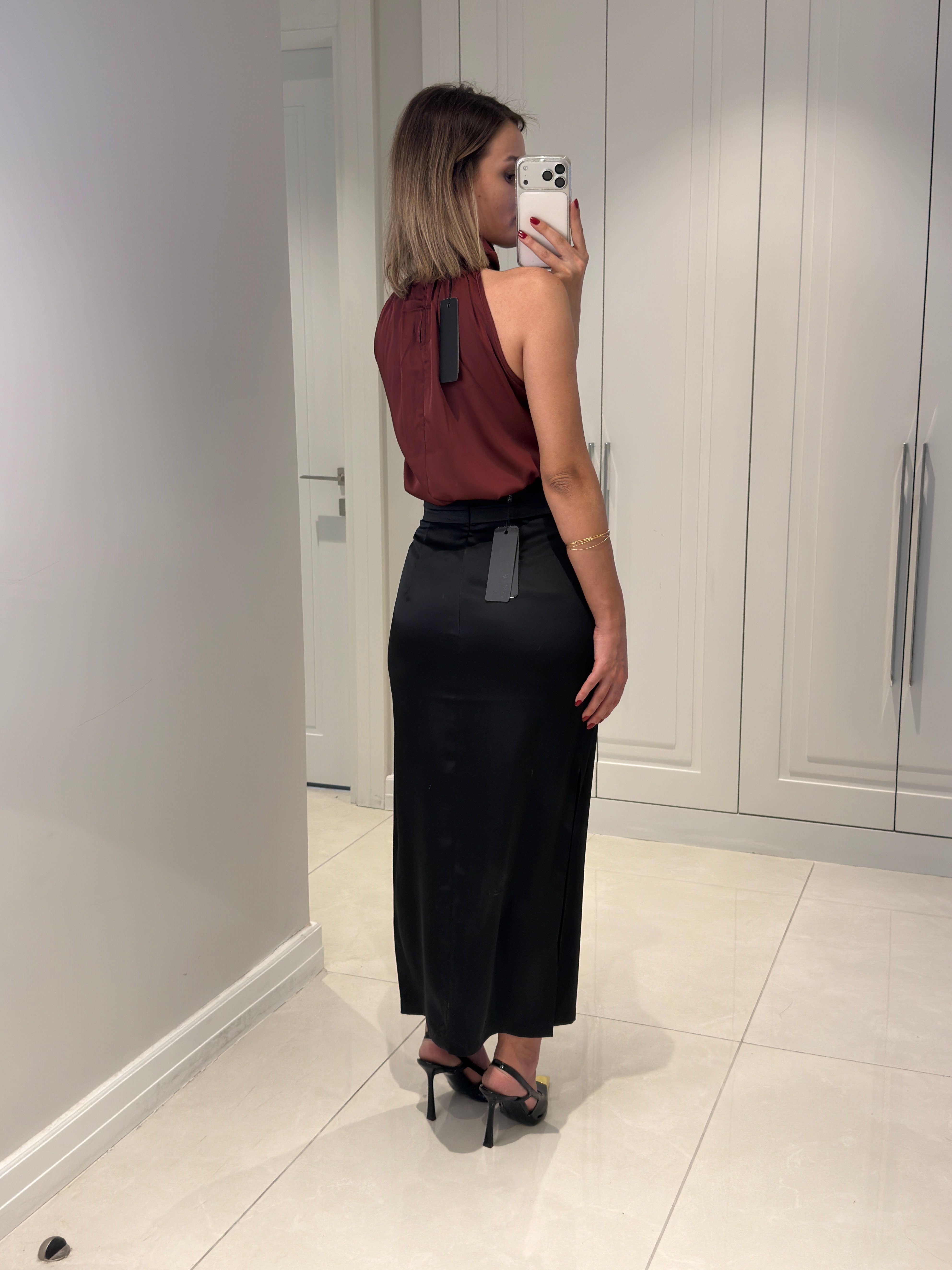 Tilda Siyah Bel Pile Detaylı Saten Etek