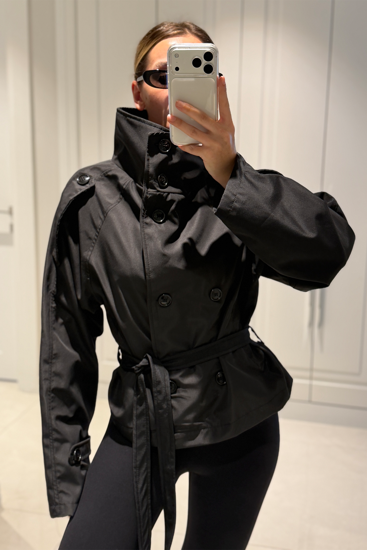 Valery Siyah Dik Yaka Trençkot