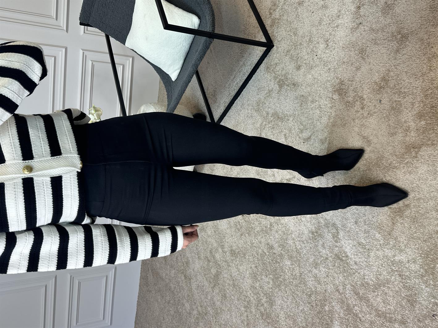 April Siyah Ekstra Yüksek Bel Toparlayıcı Dar Paça Pantolon