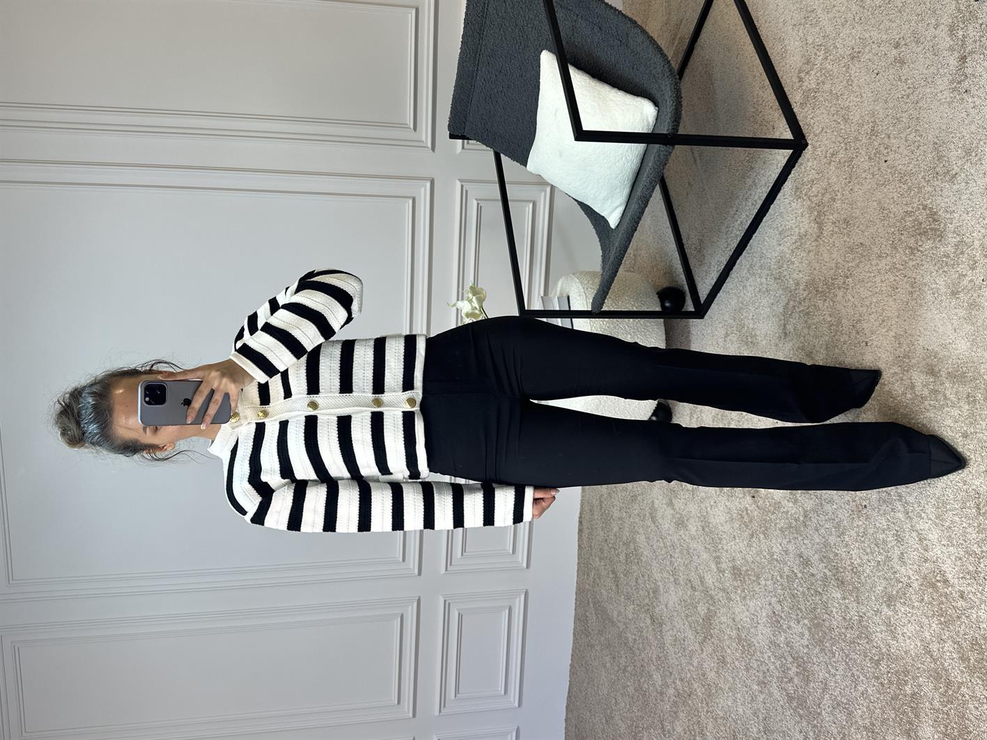 April Siyah Ekstra Yüksek Bel Toparlayıcı İspanyol Paça Pantolon