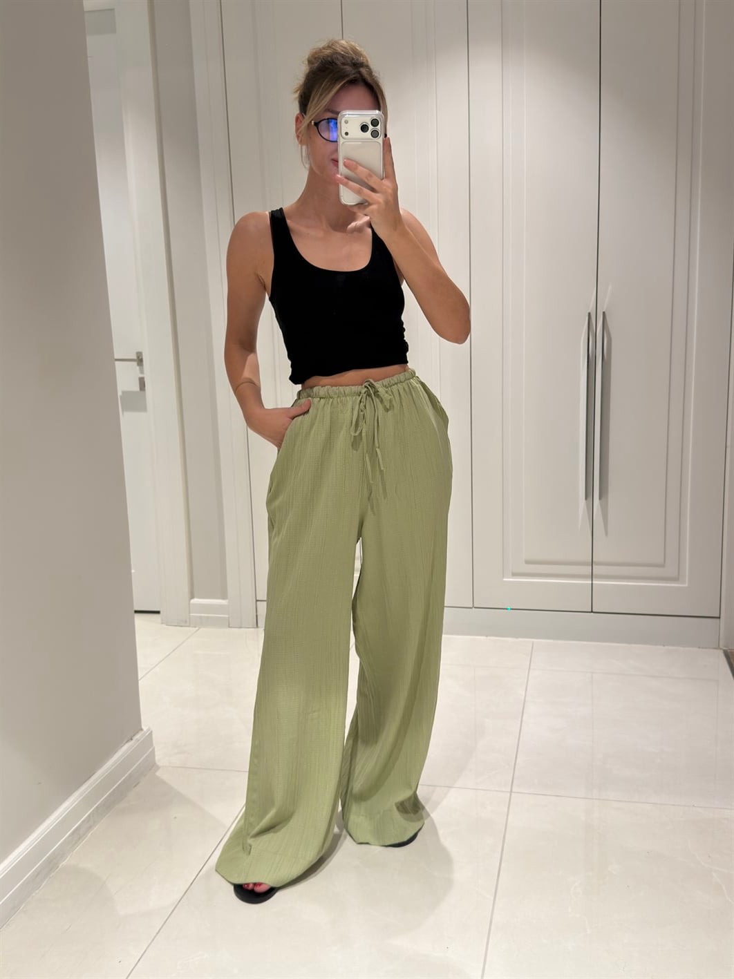 Aria Yeşil Beli Lastikli Gofre Pantolon