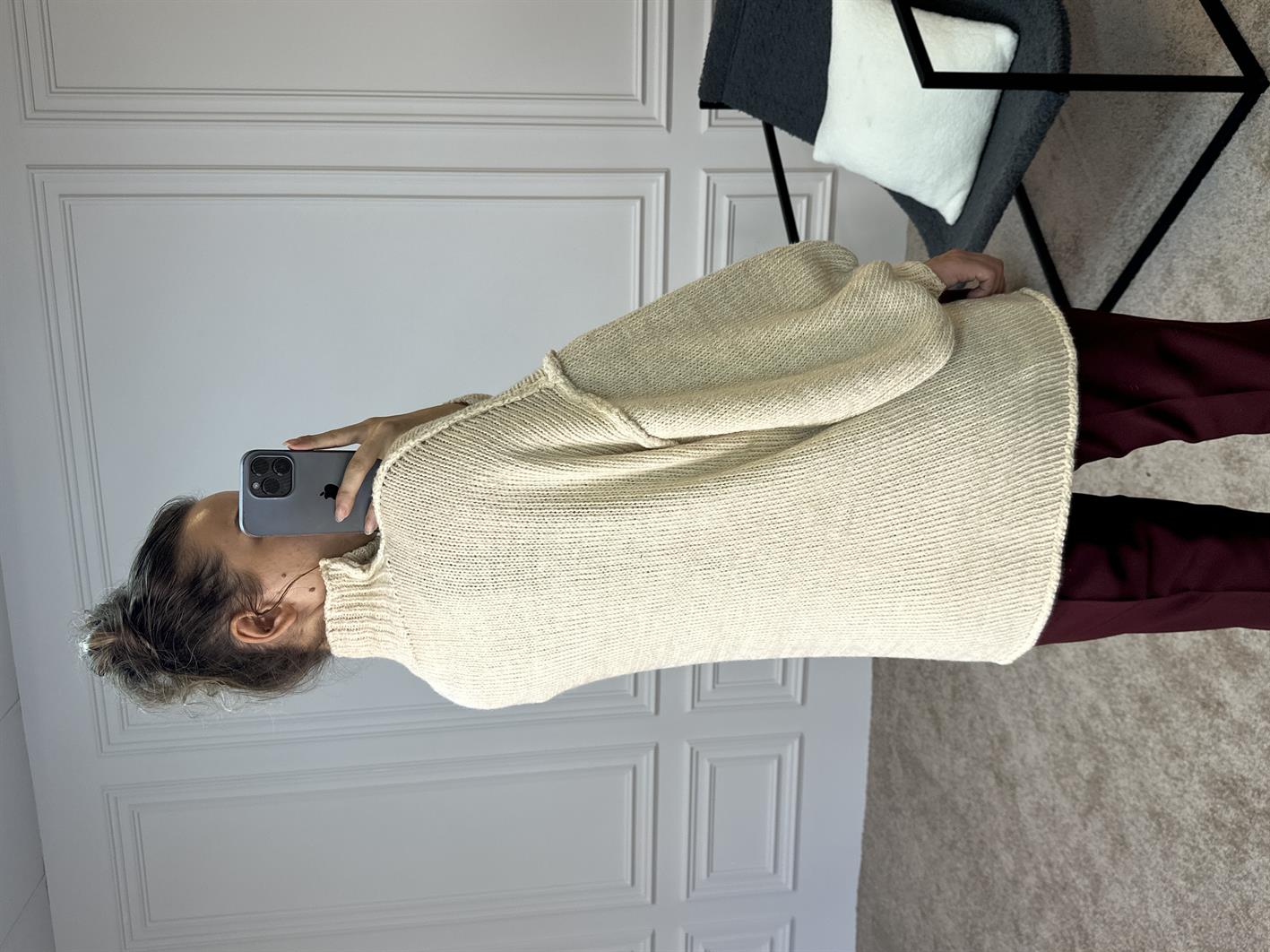 Berry Bej Oversize Ters Dikiş Detaylı Yumoş Kazak