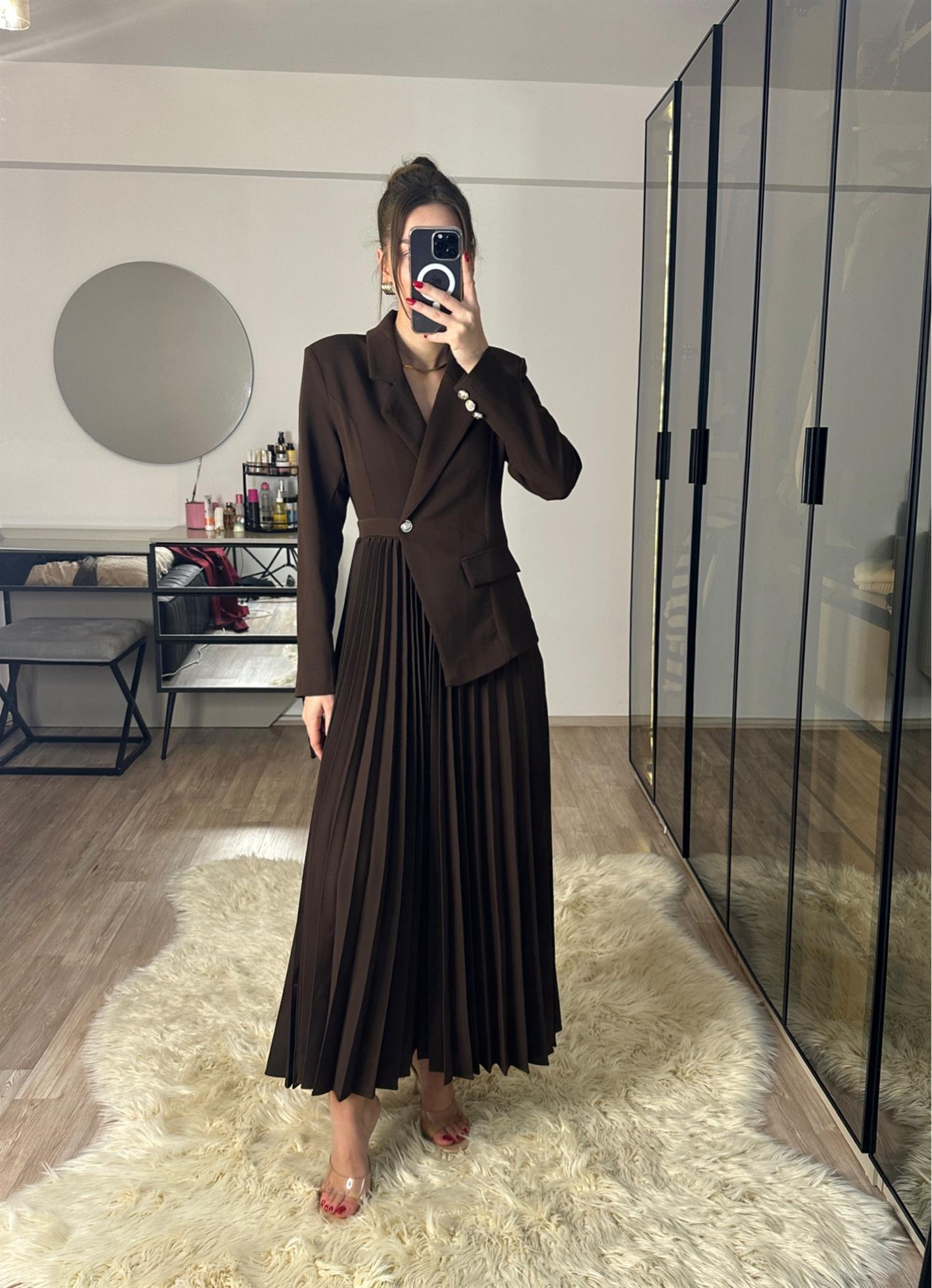 Blazer Ceketli Pileli Kahverengi Elbise
