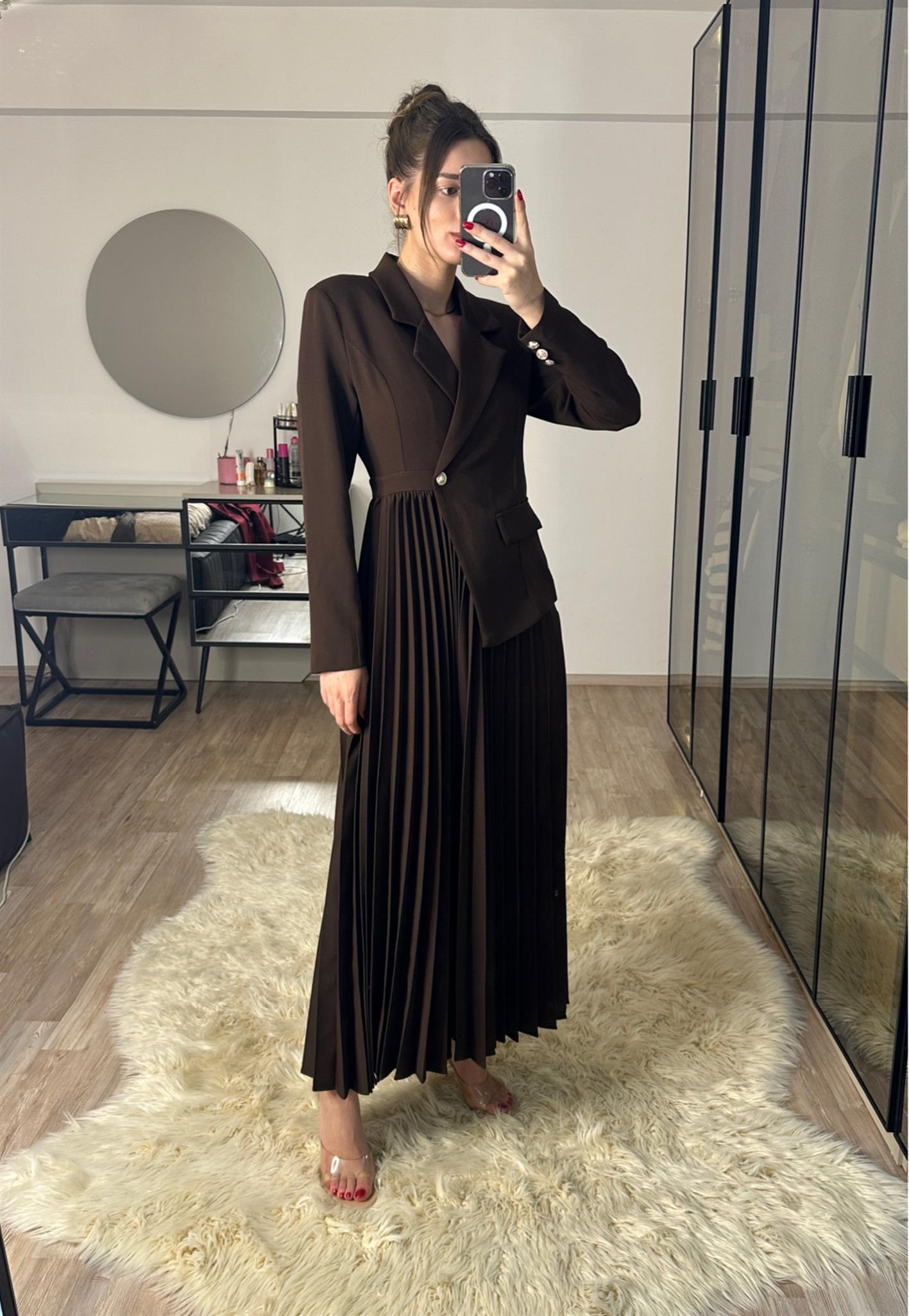 Blazer Ceketli Pileli Kahverengi Elbise