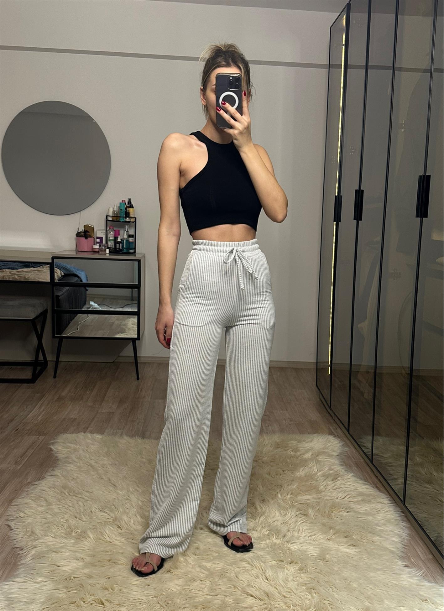 Briana Stradi Etiketli Ekru Müslin Kumaş Pantolon