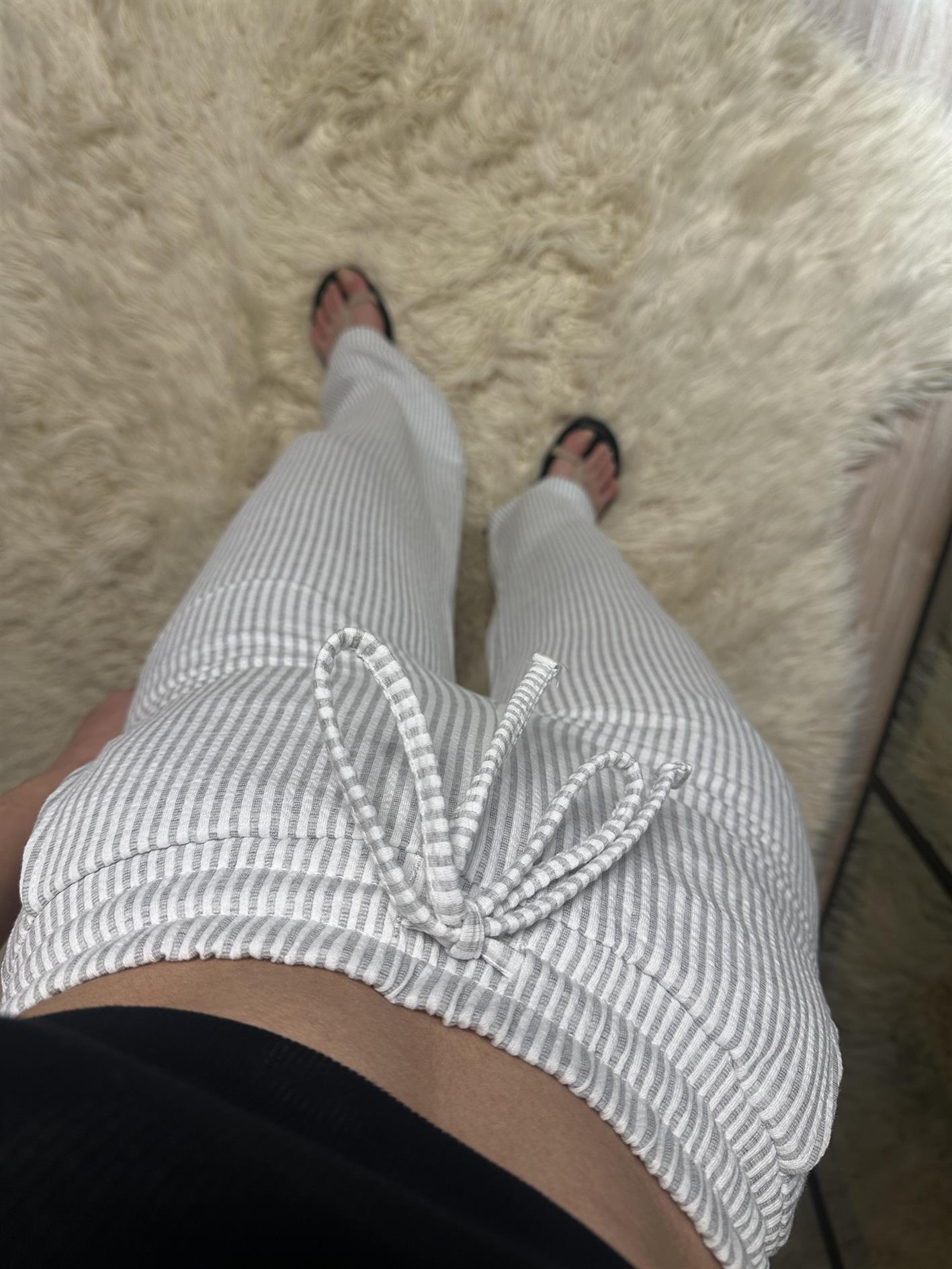 Briana Stradi Etiketli Ekru Müslin Kumaş Pantolon
