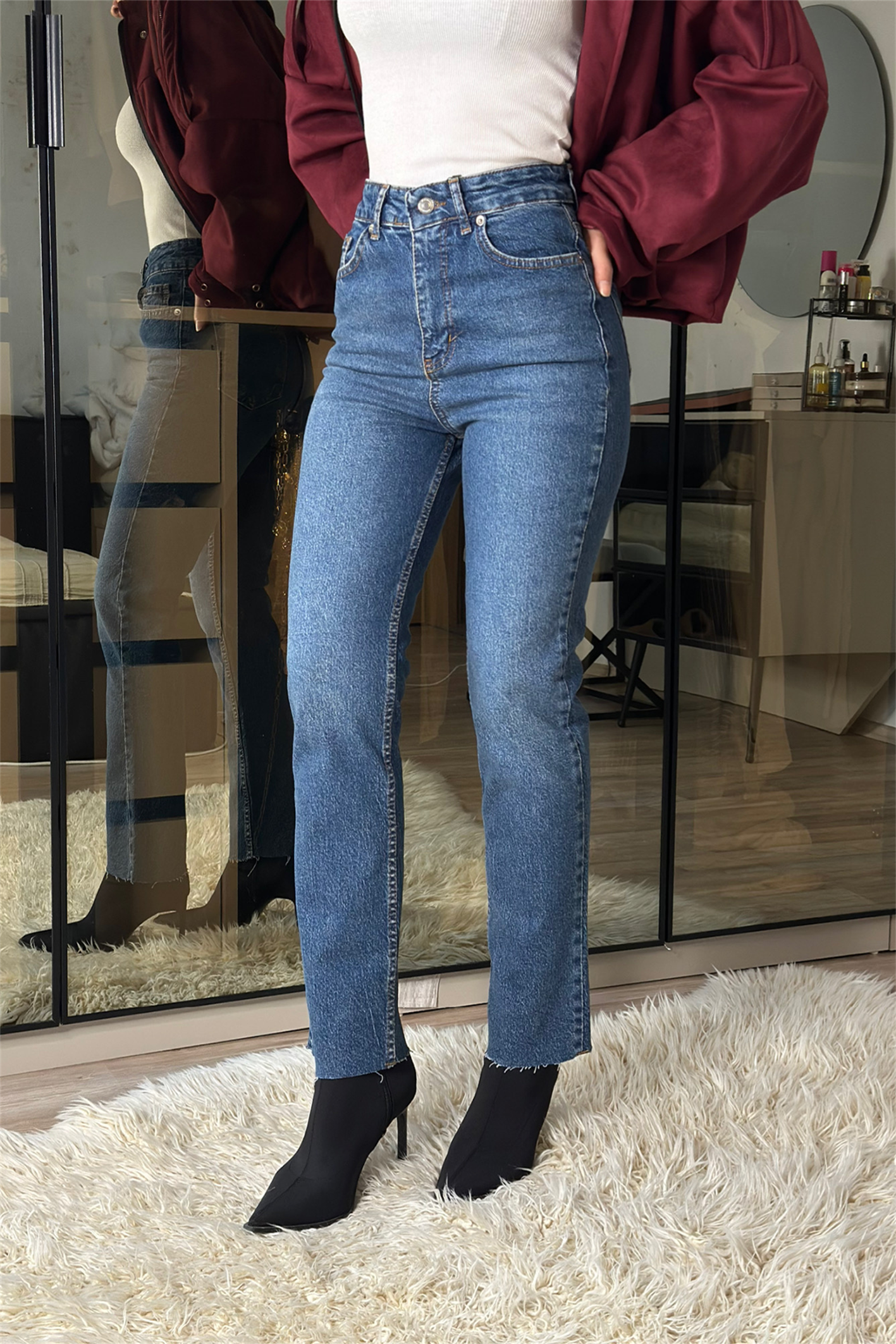 Briella Orta Mavi Yüksek Bel Slim Fit Jean