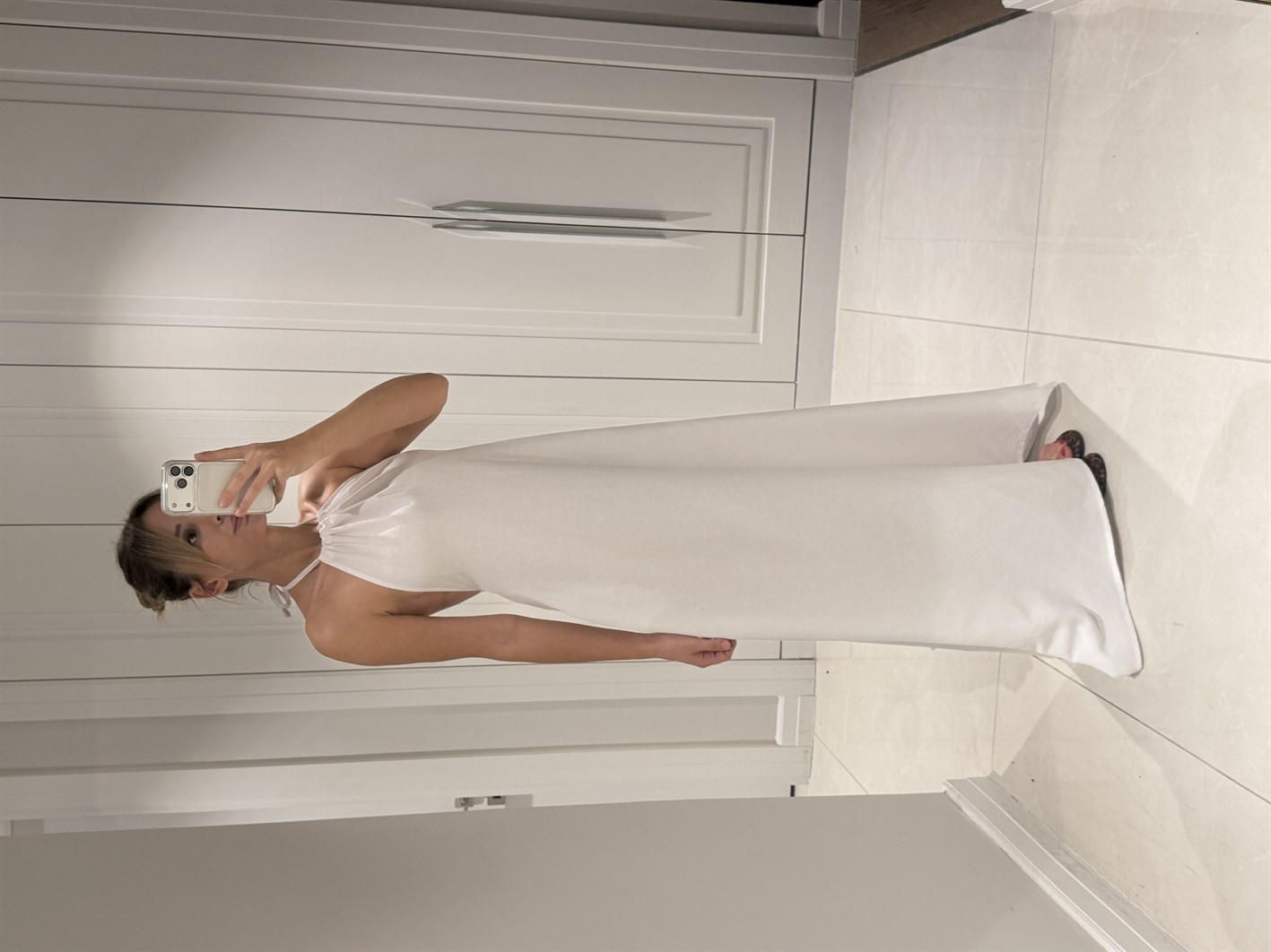 Cara Beyaz Halter Yaka Sırt Dekolteli %100 Bambu Keten Elbise