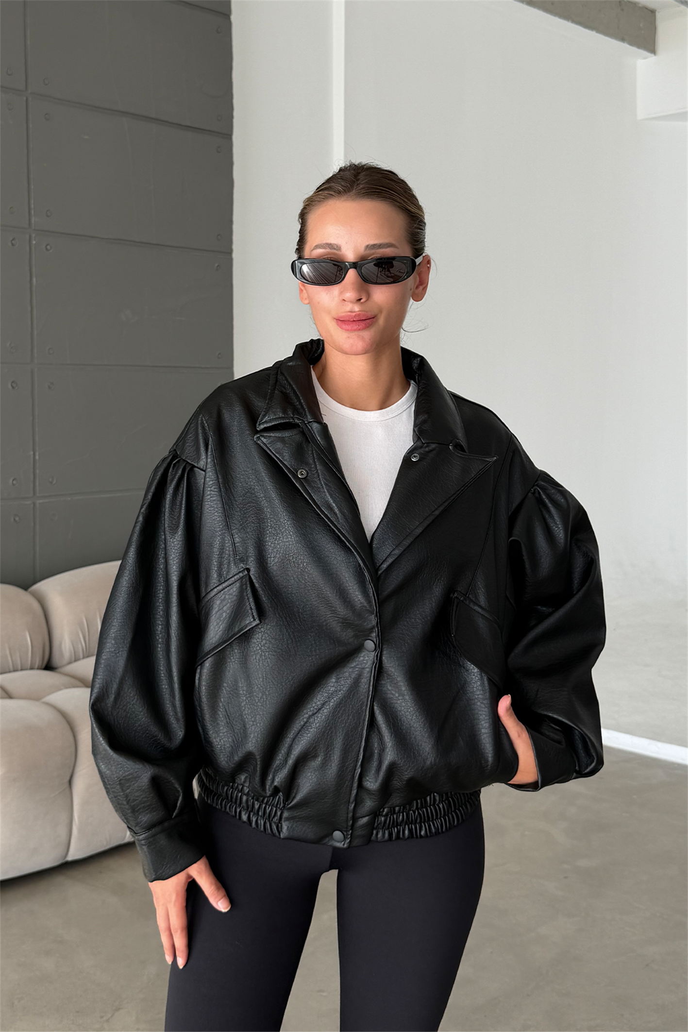 Carey Siyah Cep Detaylı Oversize Deri Ceket
