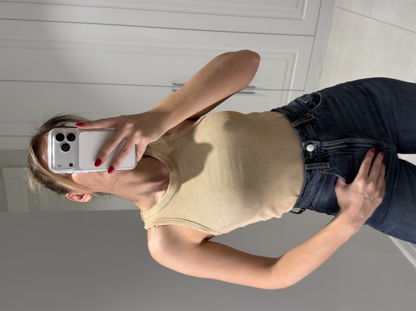 Charlotte Bej Halter Yaka Atlet