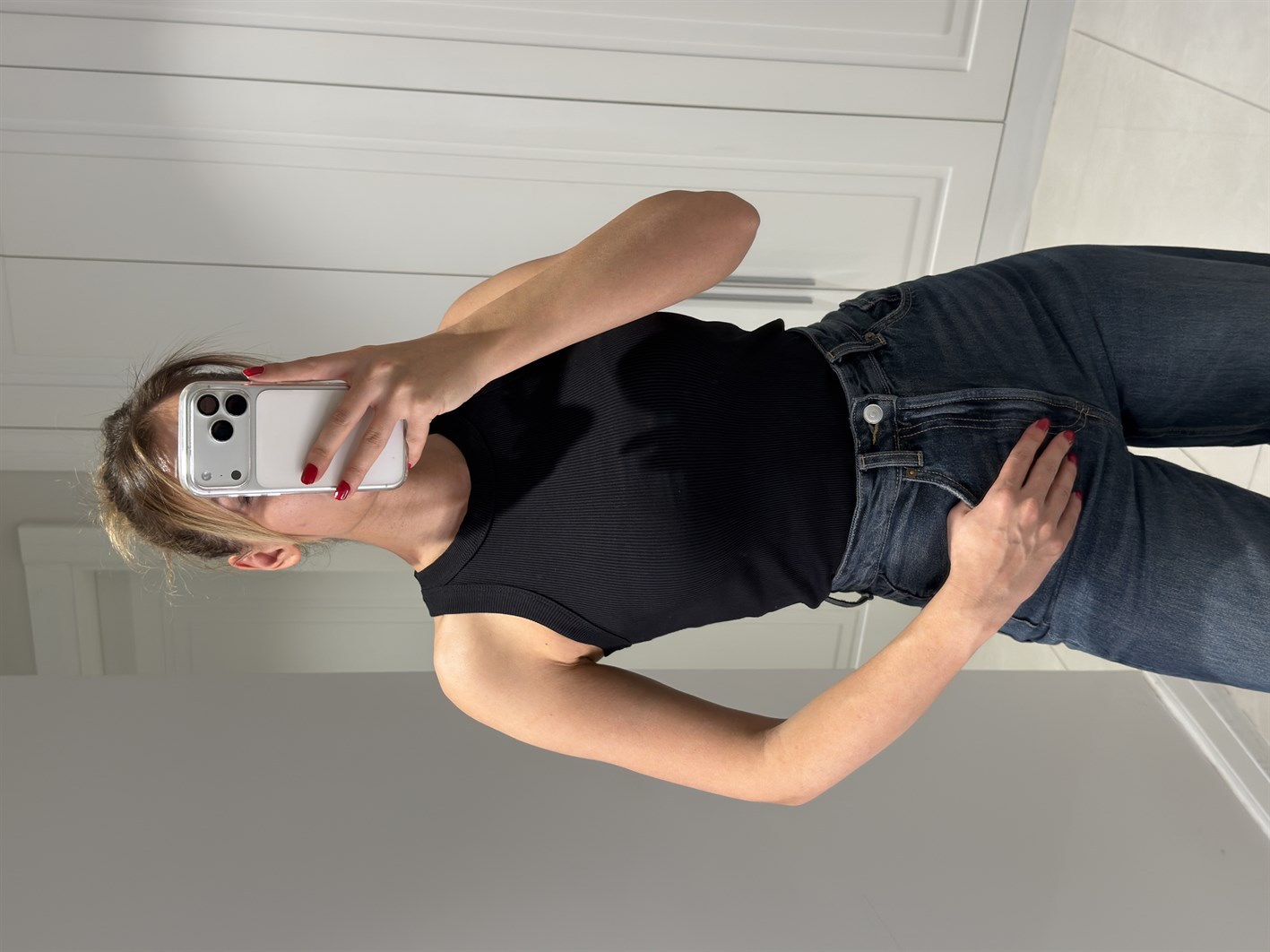 Charlotte Siyah Halter Yaka Atlet