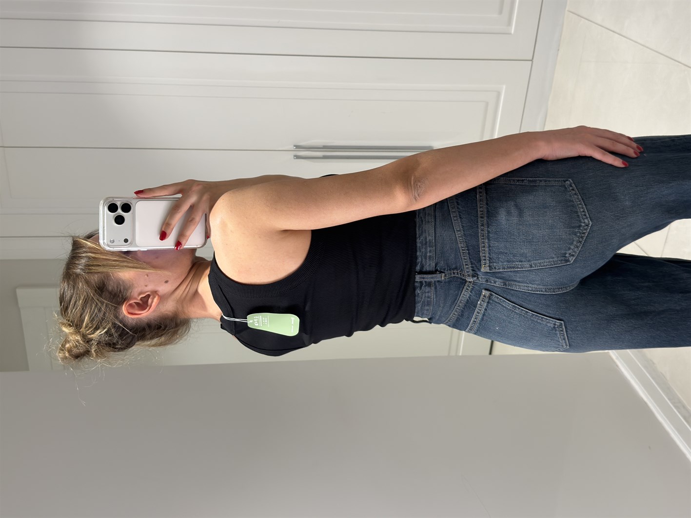 Charlotte Siyah Halter Yaka Atlet