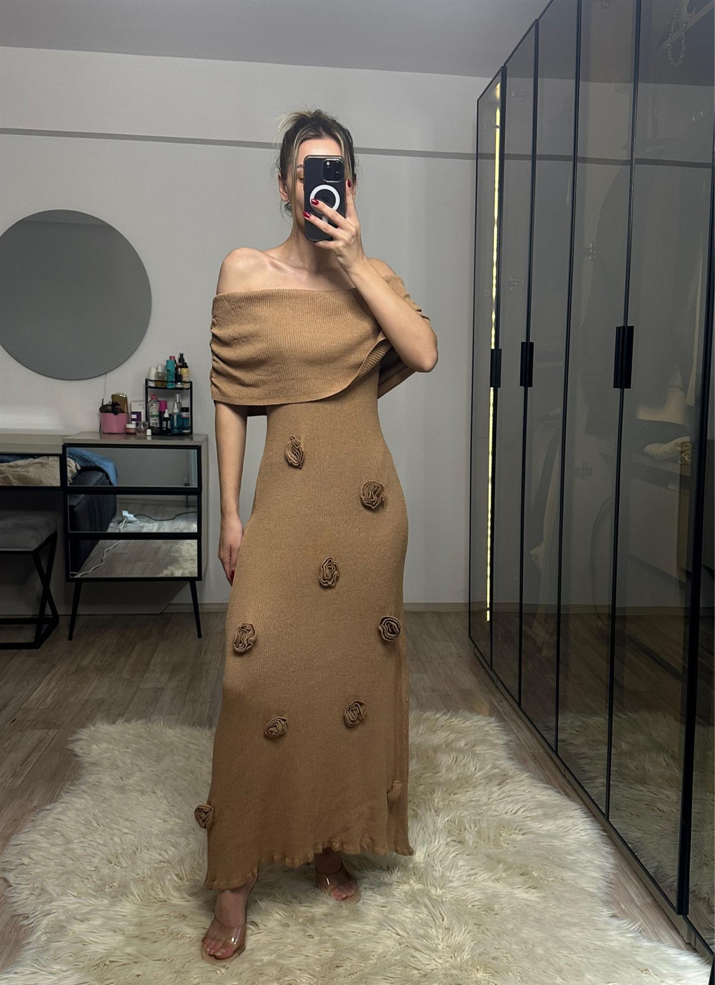 Dalia Vizon Madonna Yaka Gül Detaylı Elbise