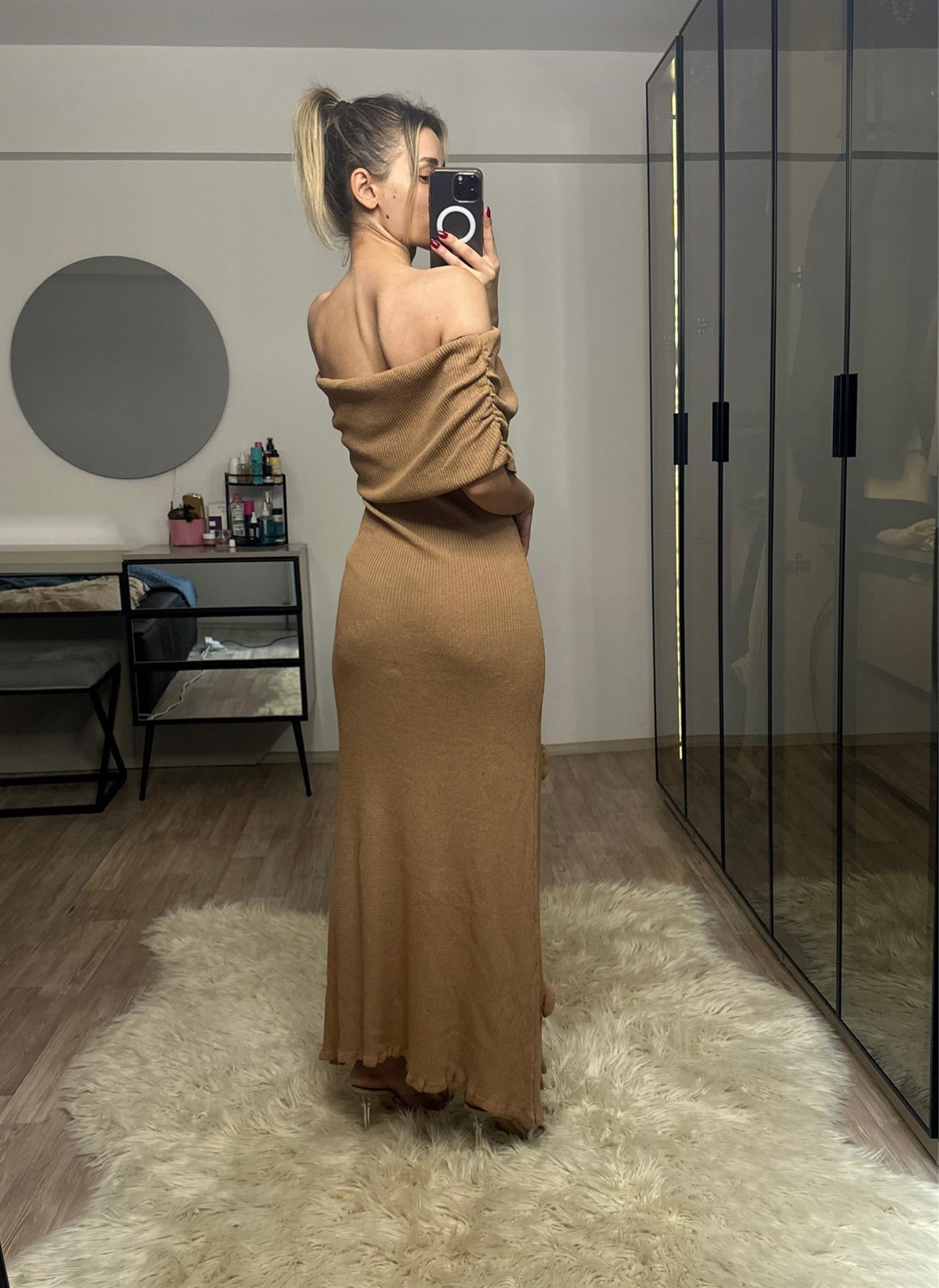 Dalia Vizon Madonna Yaka Gül Detaylı Elbise