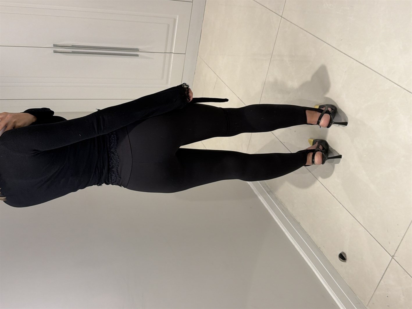 Darya Siyah Paça Lastikli Toparlayıcı Yüksek Bel Tayt