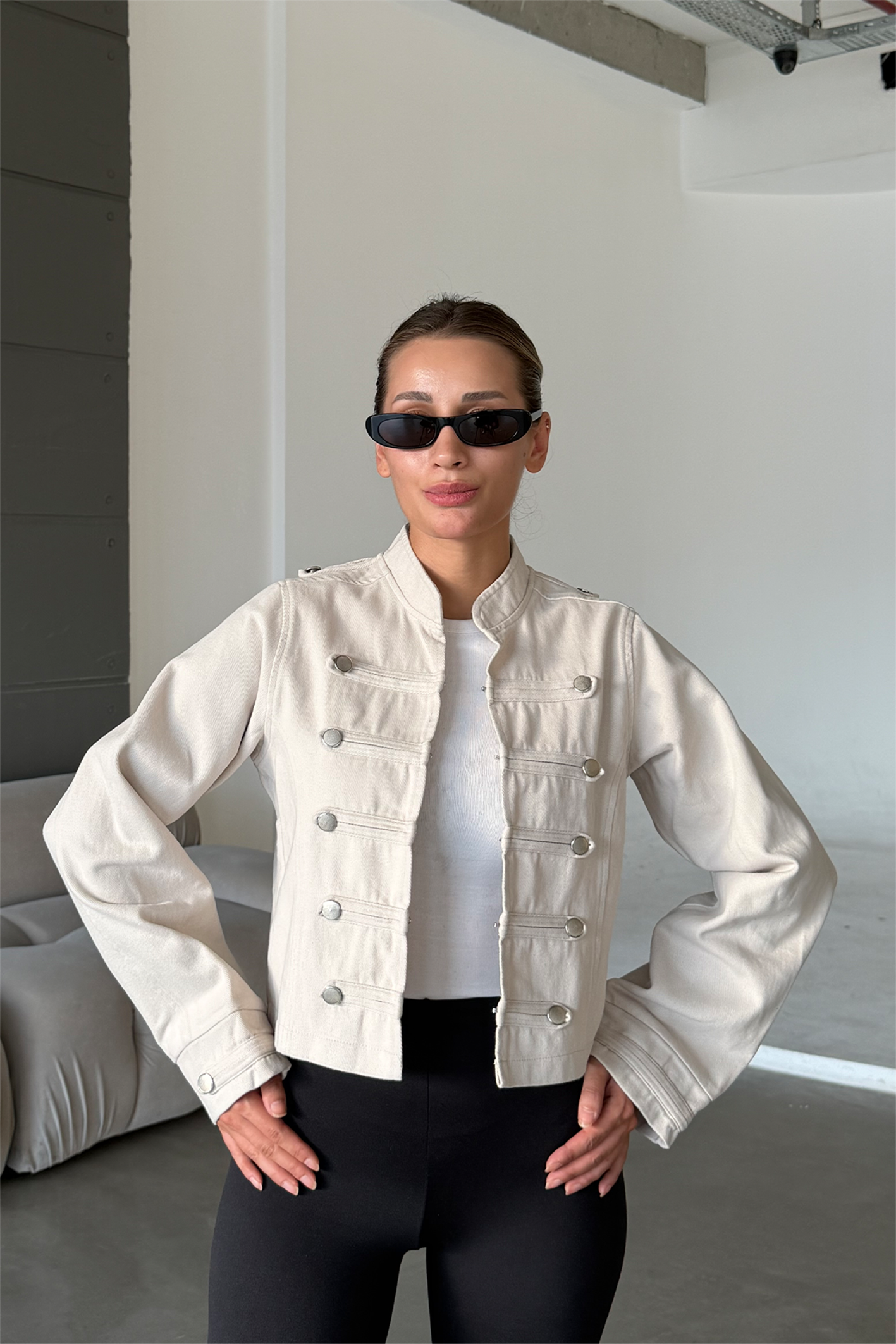 Eden Bej Gabardin Düğme Detaylı Ceket