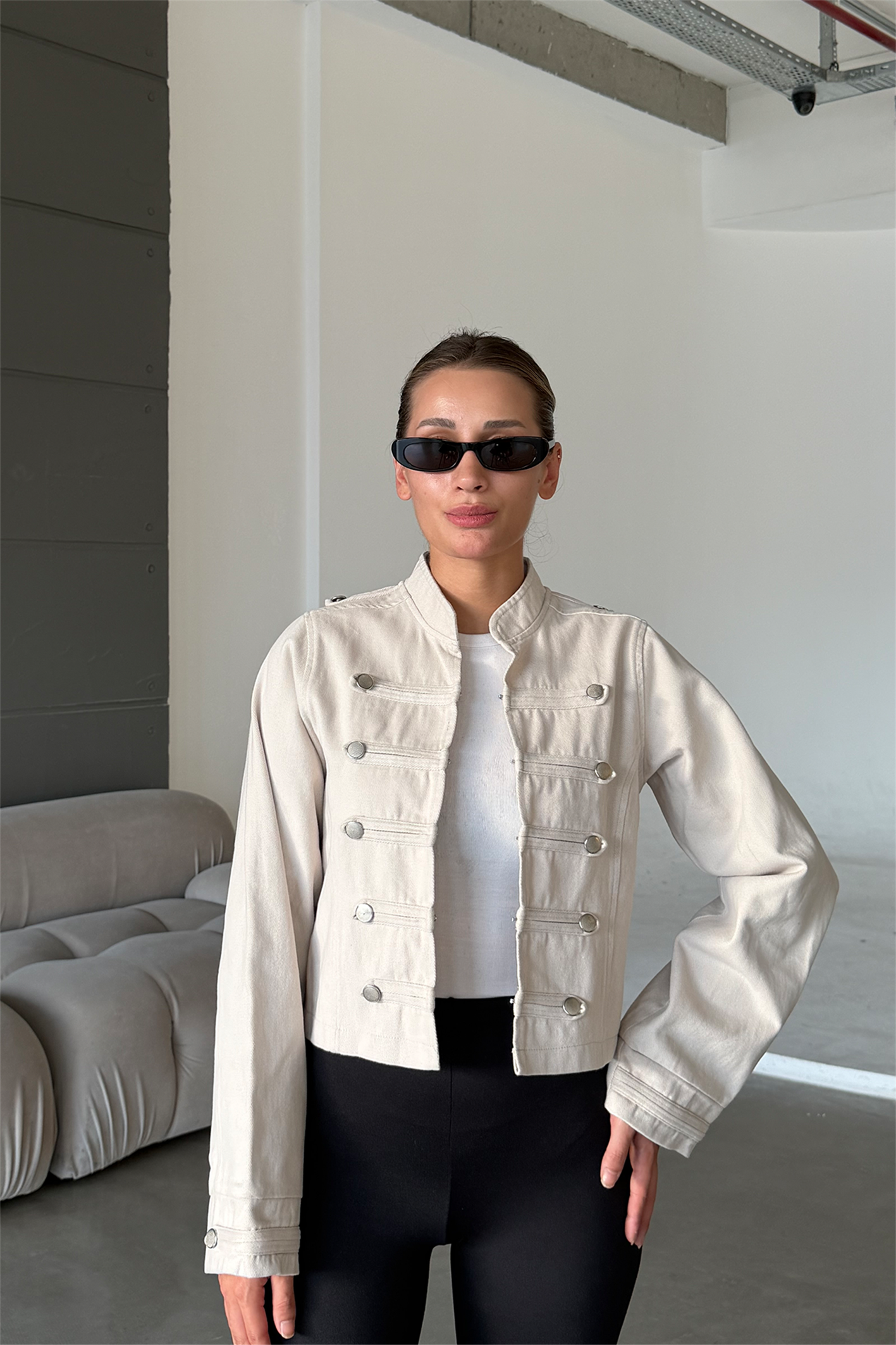 Eden Bej Gabardin Düğme Detaylı Ceket
