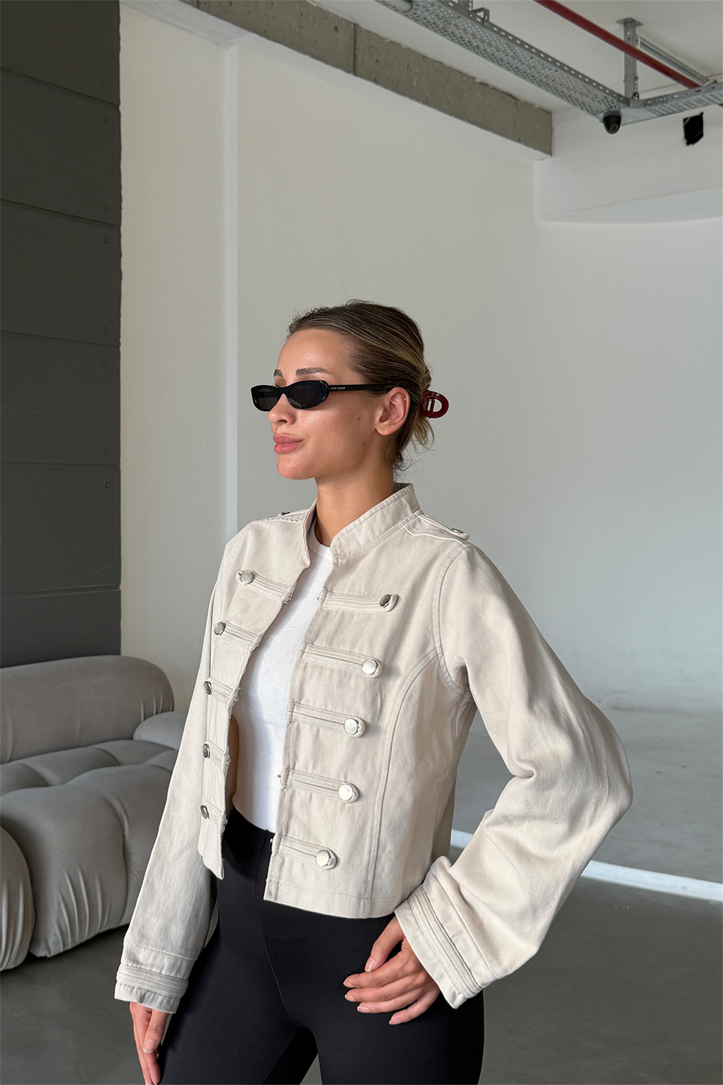 Eden Bej Gabardin Düğme Detaylı Ceket