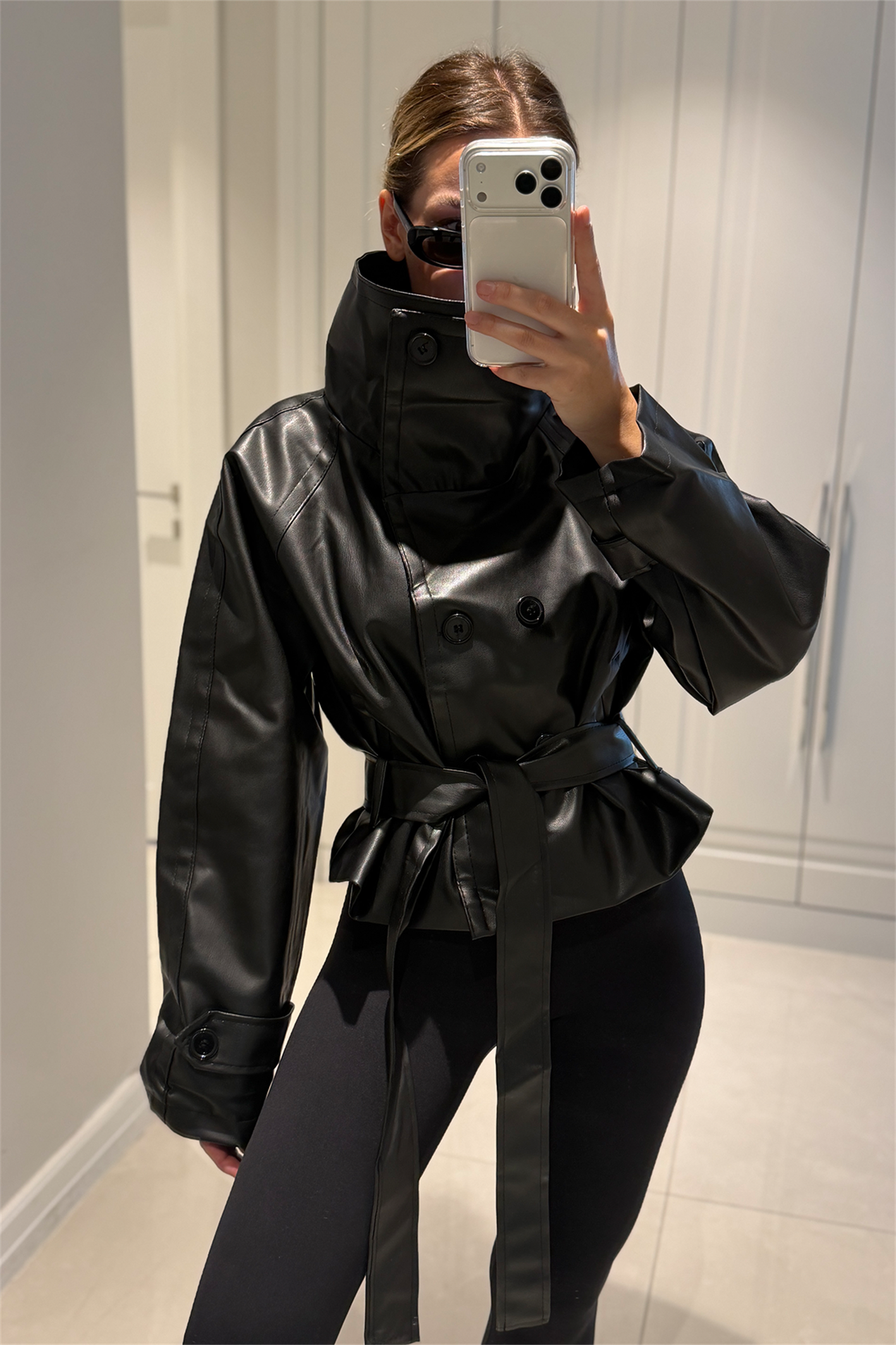 Eloise Siyah Dik Yaka Deri Ceket