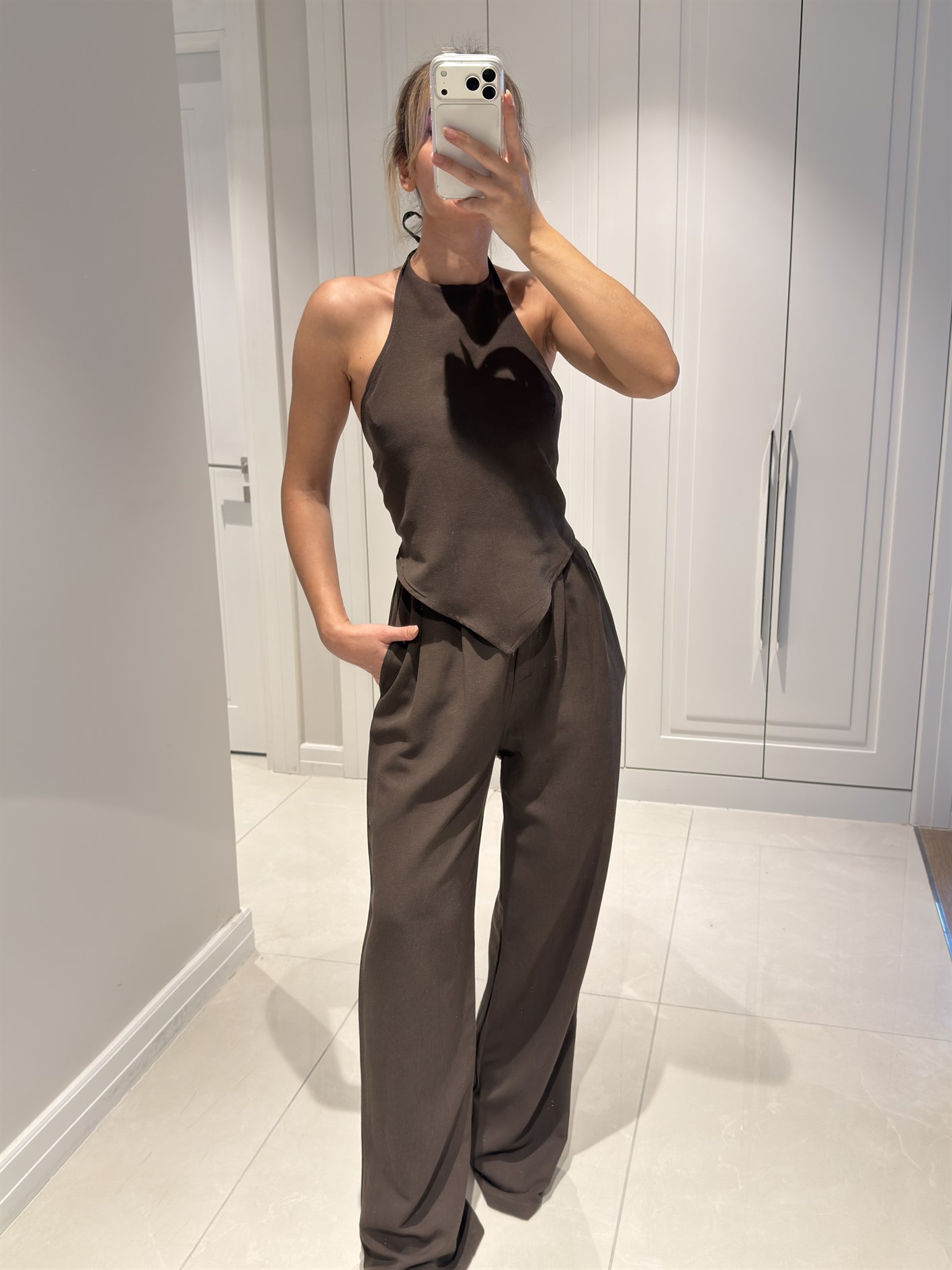 Emily Acı Kahve Bambu Keten Asimetrik Halter Yaka Bluz Pantolon Takım