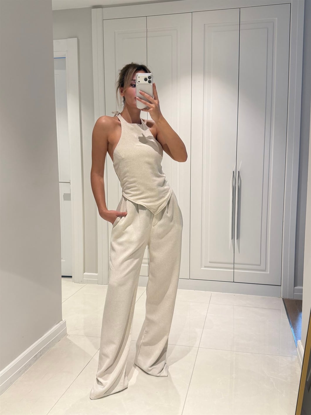 Emily Bej Bambu Keten Asimetrik Halter Yaka Bluz Pantolon Takım