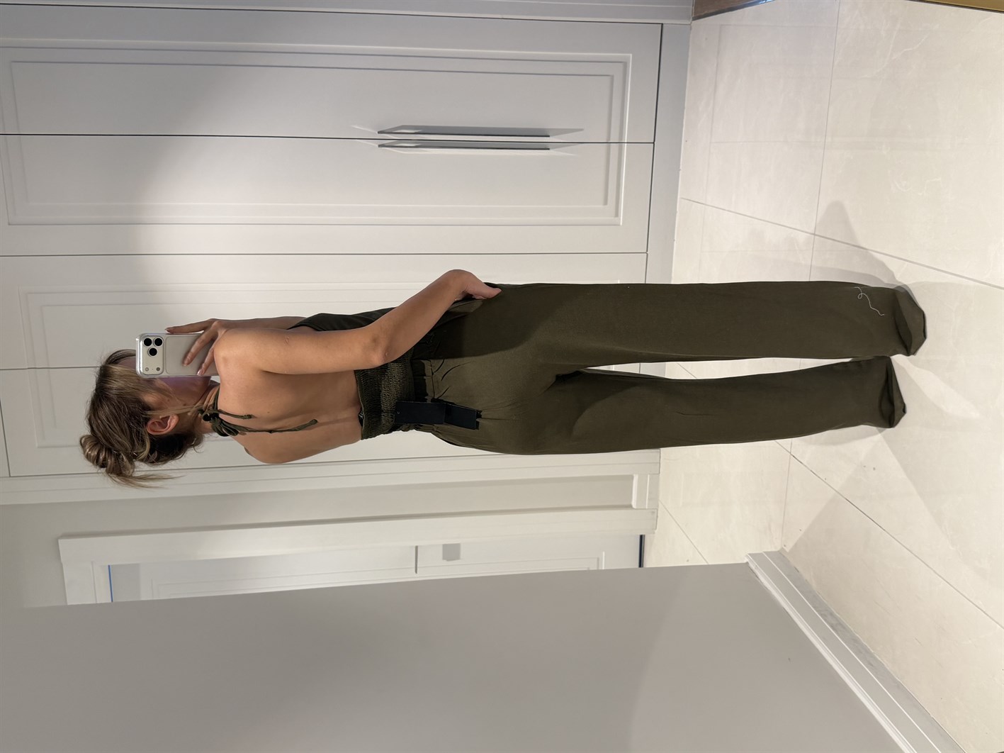 Emily Haki Bambu Keten Asimetrik Halter Yaka Bluz Pantolon Takım