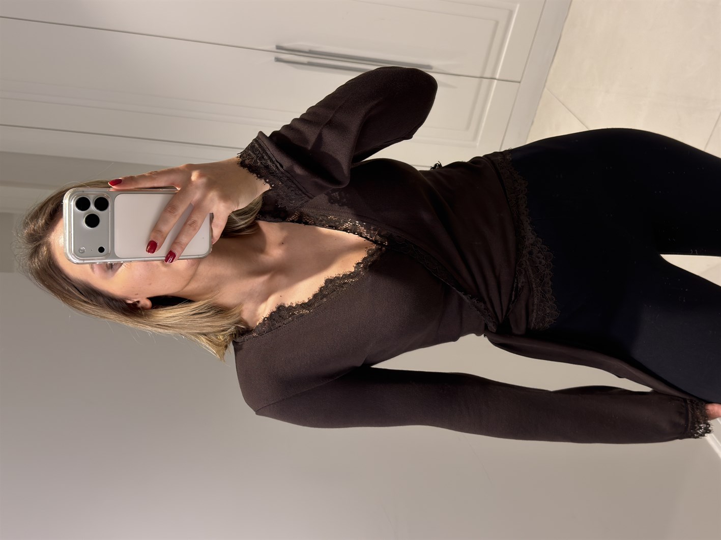 Freya Acı Kahve Dantel Bağlamalı Bluz