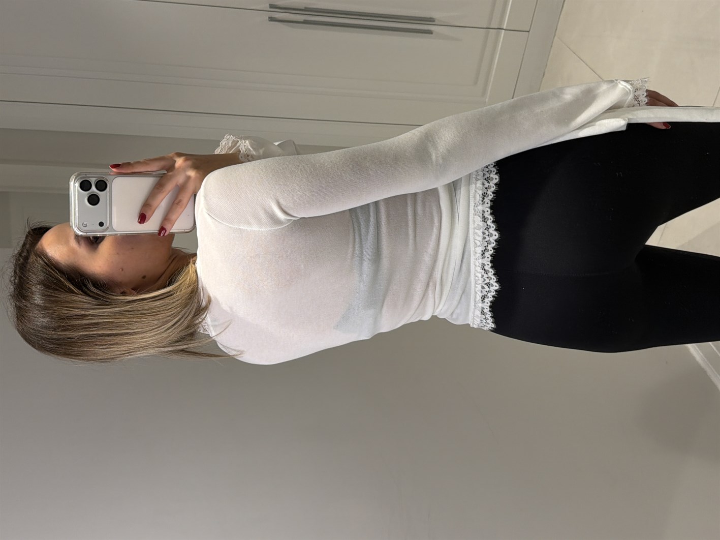 Freya Beyaz Dantel Bağlamalı Bluz